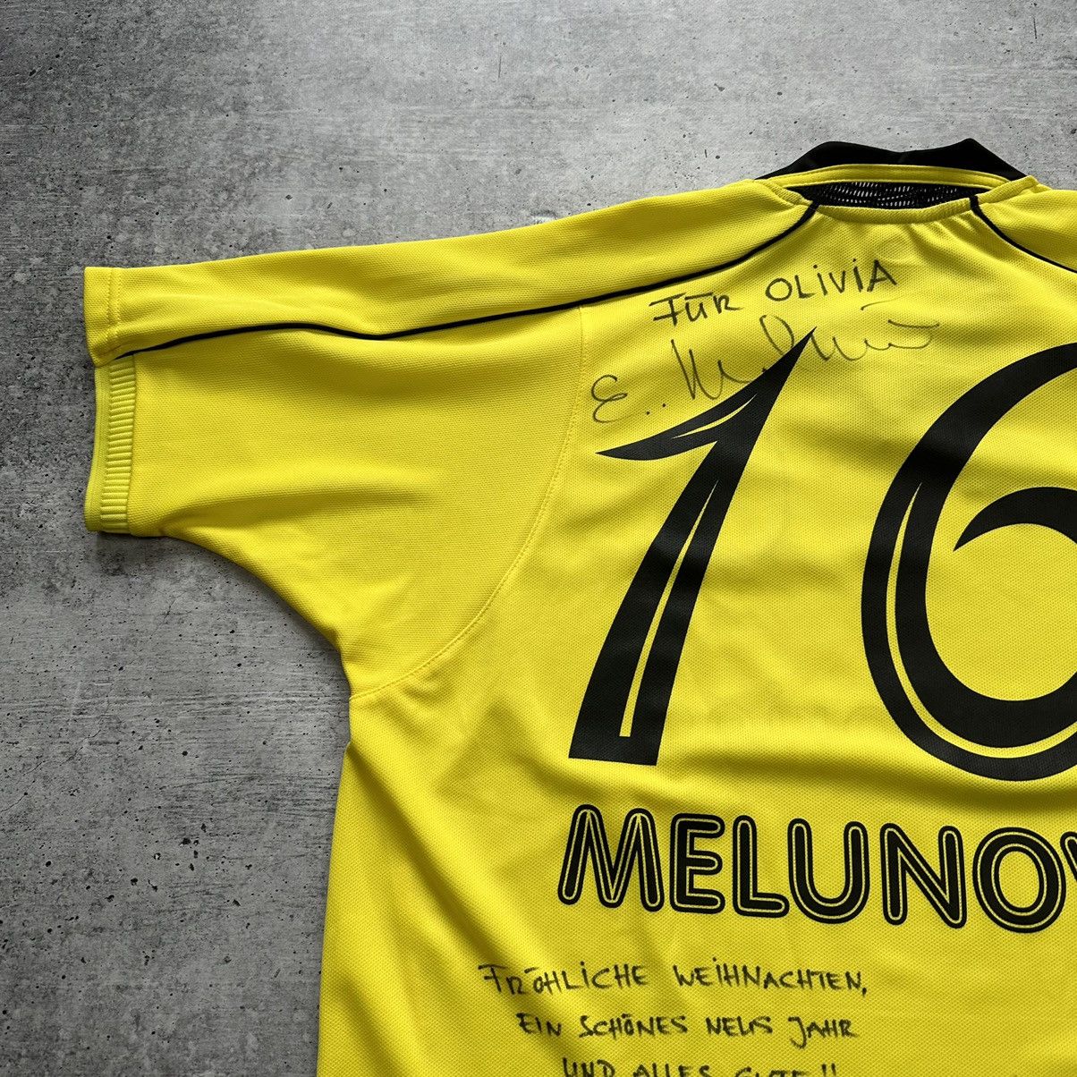 Vintage Gems BSC Young Boys 2004-2005 Home #16 Melunovic Signature Size US L / EU 52-54 / 3 - 13 Thumbnail
