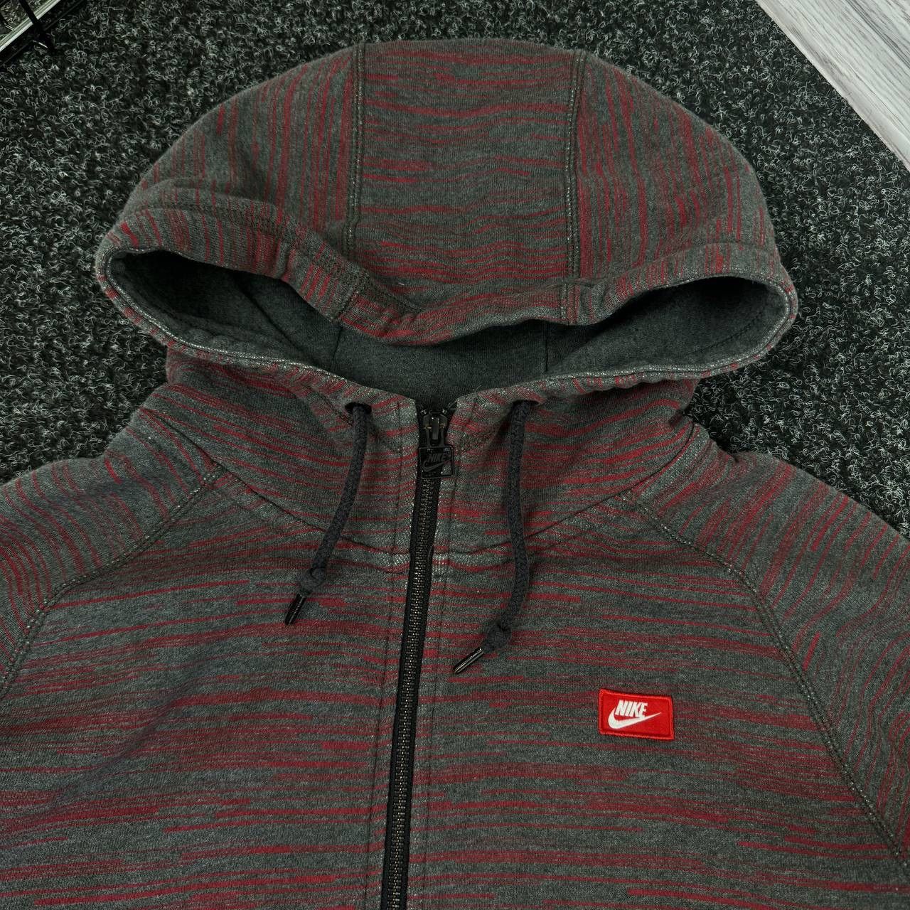 Nike Nike vintage zip hoodie stripped y2k skater style techwear Size US XL / EU 56 / 4 - 7 Thumbnail