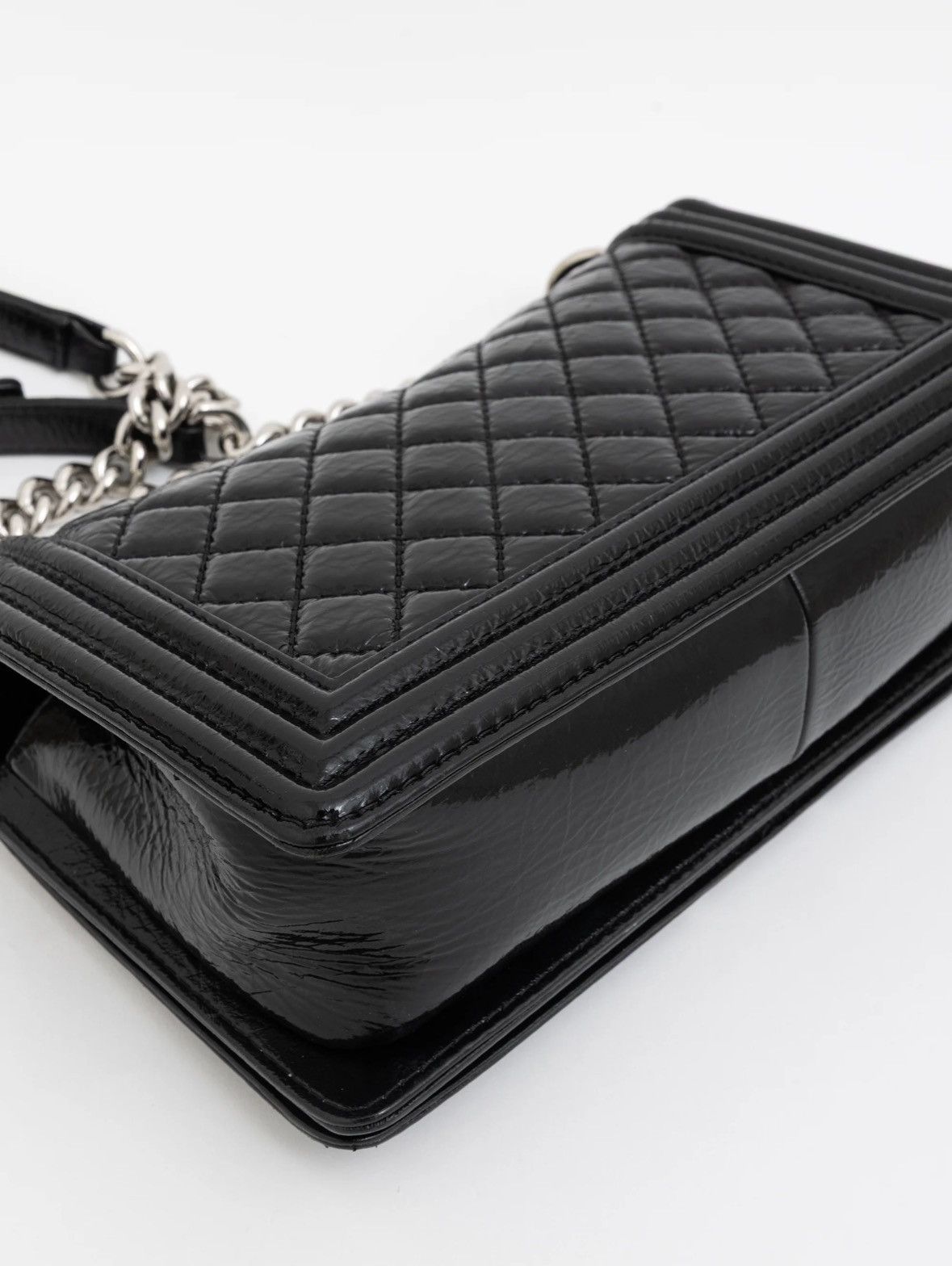 Chanel Authenticated Certificate✅Full packaging 💝Chanel Boy Bag 🖤 Size ONE SIZE - 17 Thumbnail