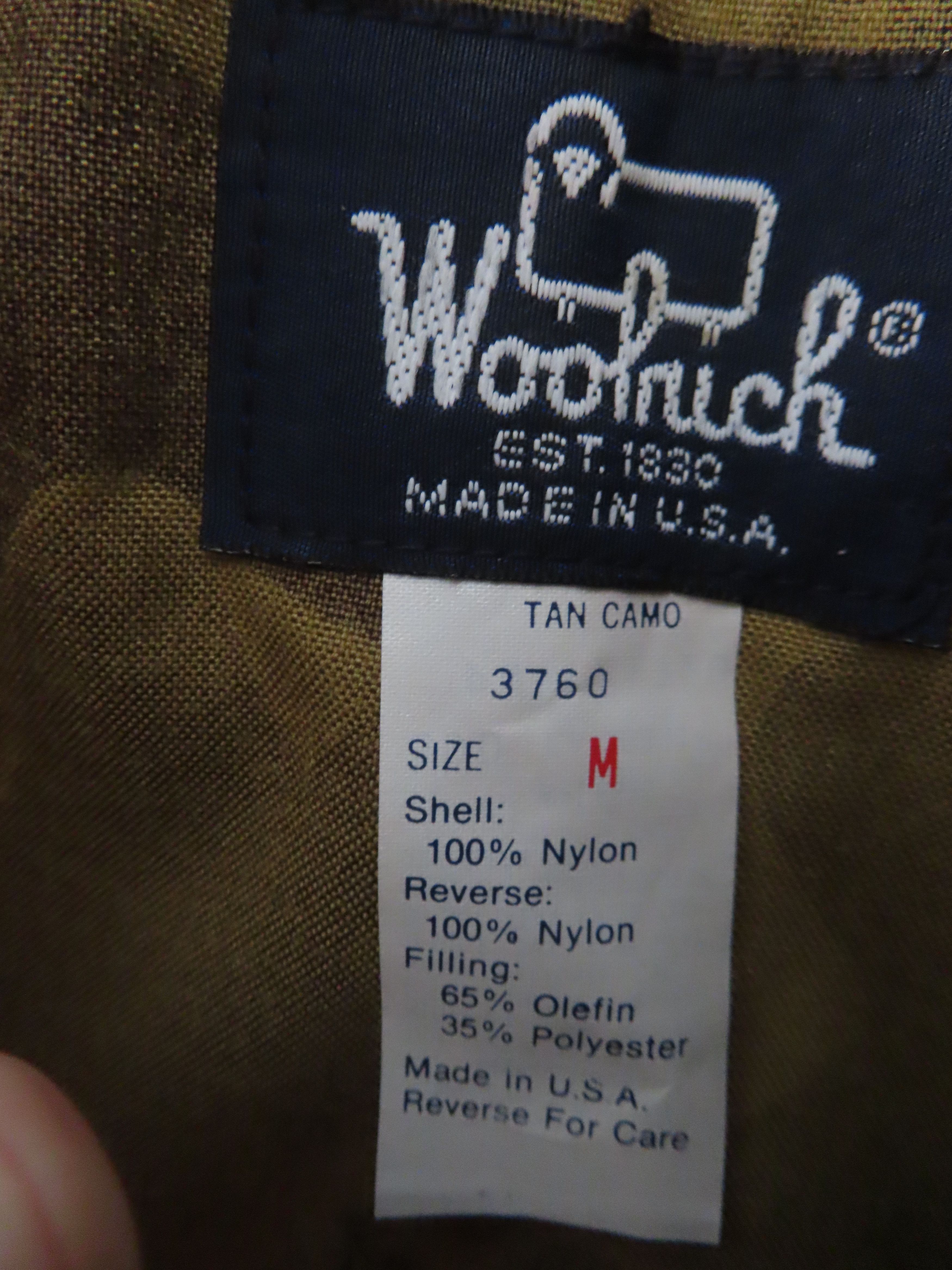 Vintage Woolrich Goretex tan Camo Jacket W/ reverse Vest