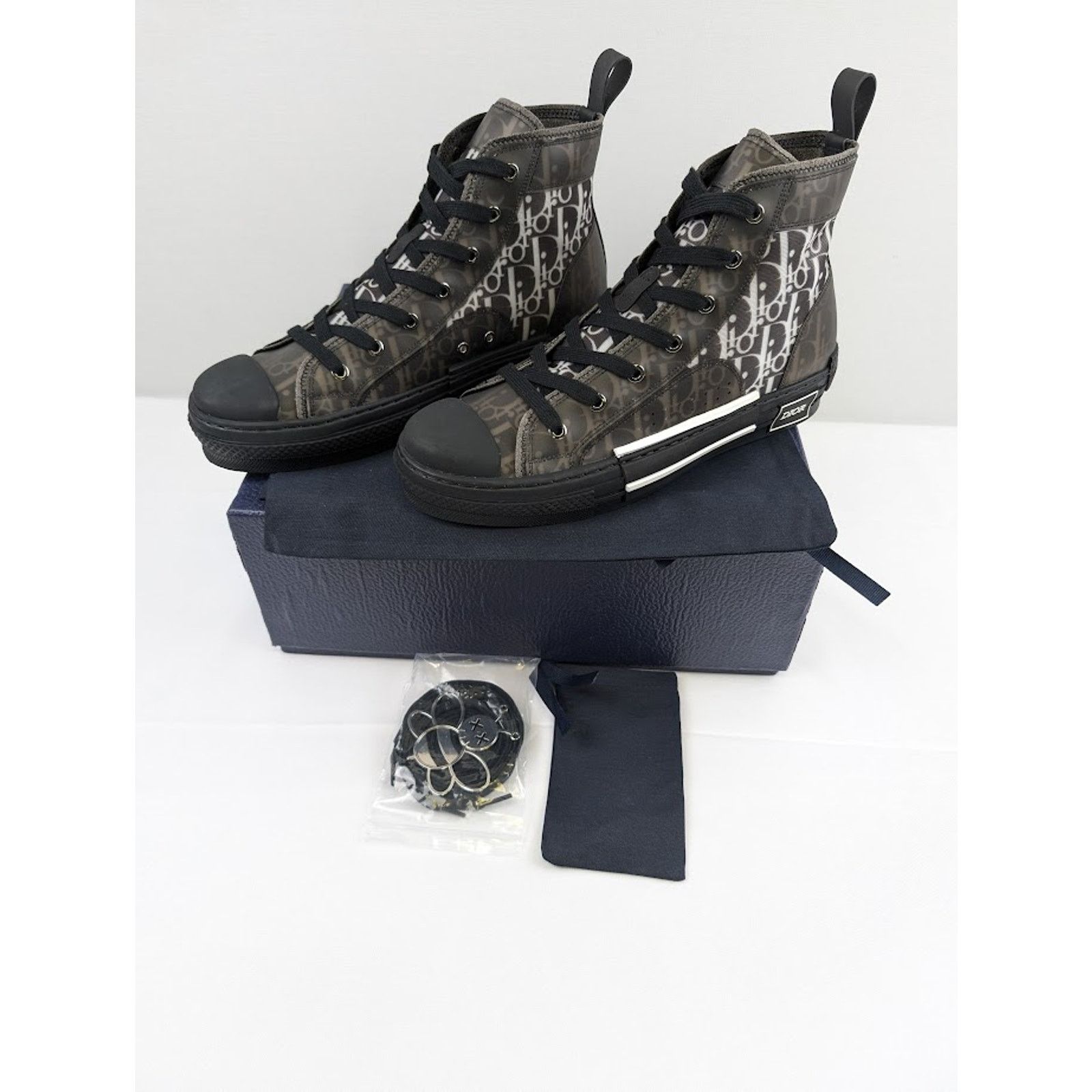 Dior o1rshd1 B23 Oblique High-Top Sneakers in Black / White Size US 8 / EU 41 - 20 Thumbnail