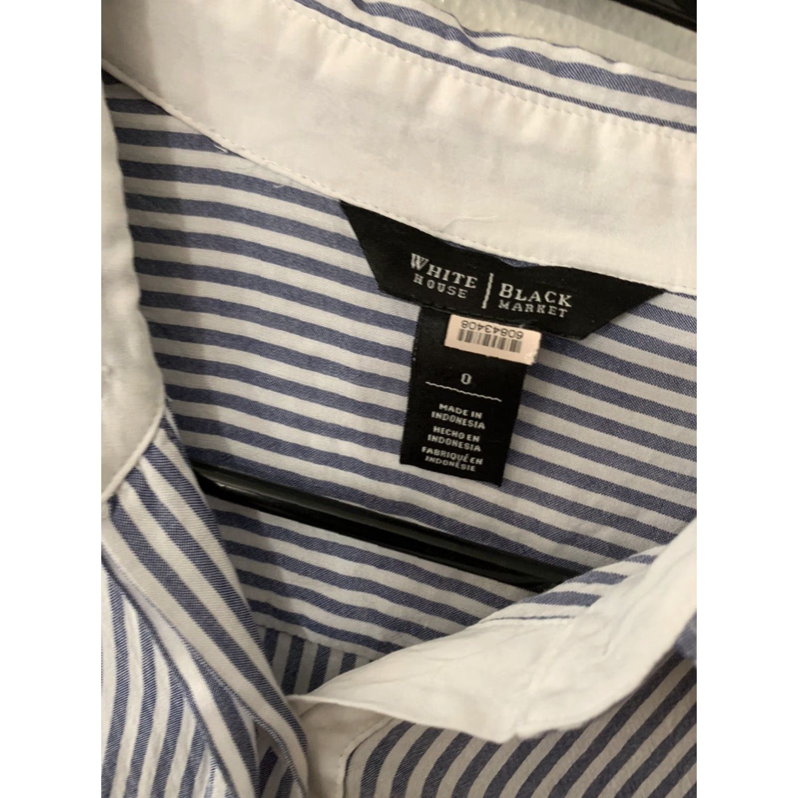 White House Black Market White House Black Market Shirt Striped Button-Up Office Blouse Women Size 0 White/Blue Size XS / US 0-2 / IT 36-38 - 2 Thumbnail