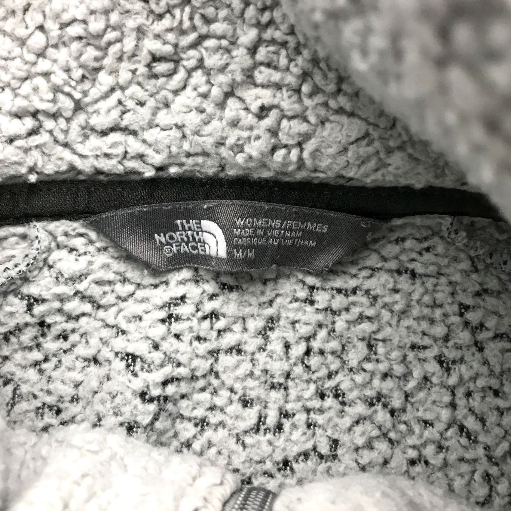 The North Face The North Face Furry Fleece Sherpa Jacket Womens M Gray Full Zip Mock Neck Jacket Size M / US 6-8 / IT 42-44 - 3 Thumbnail