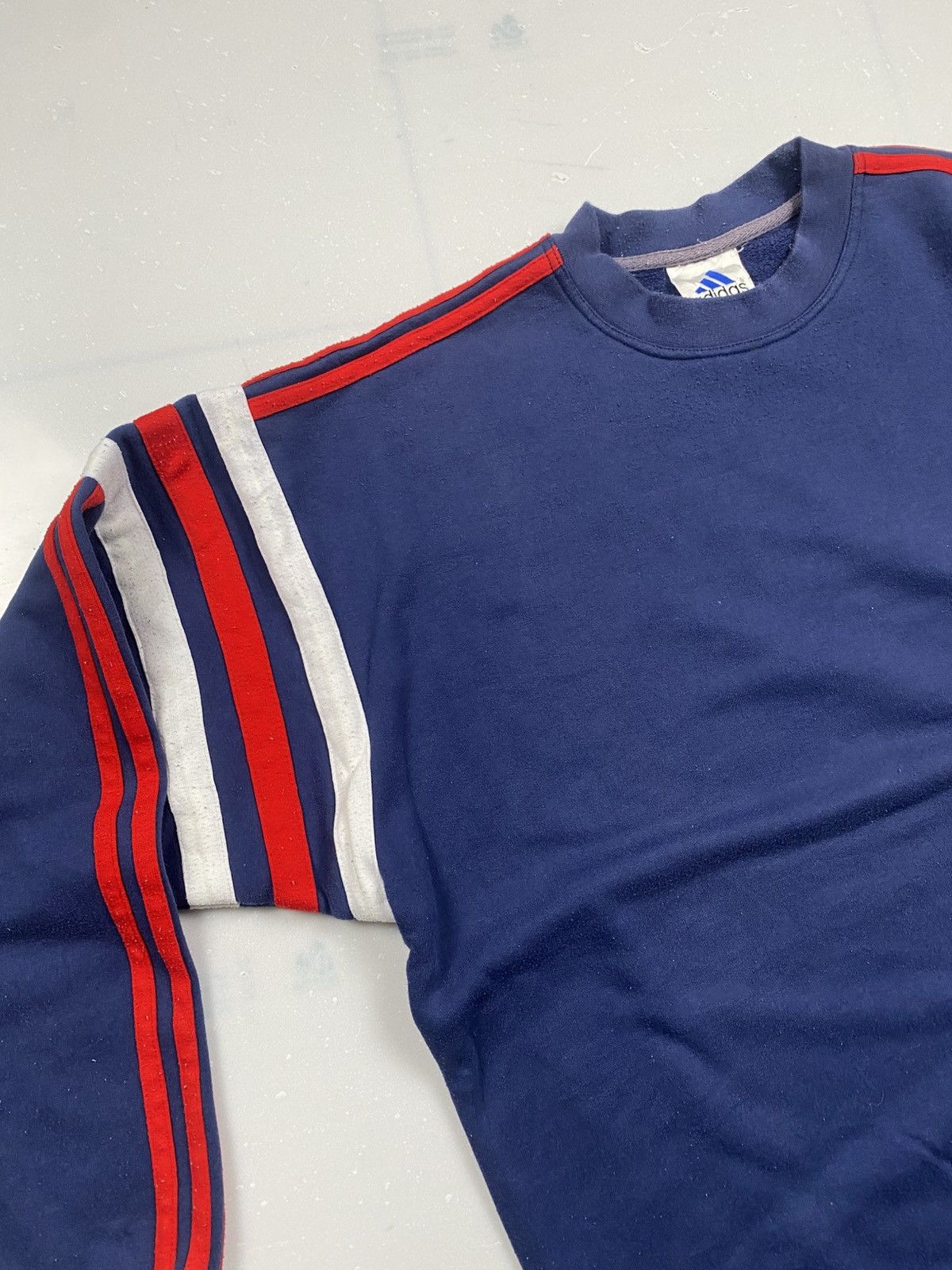 Adidas Vintage y2k Adidas Three Stripes Crewneck Size US L / EU 52-54 / 3 - 4 Thumbnail