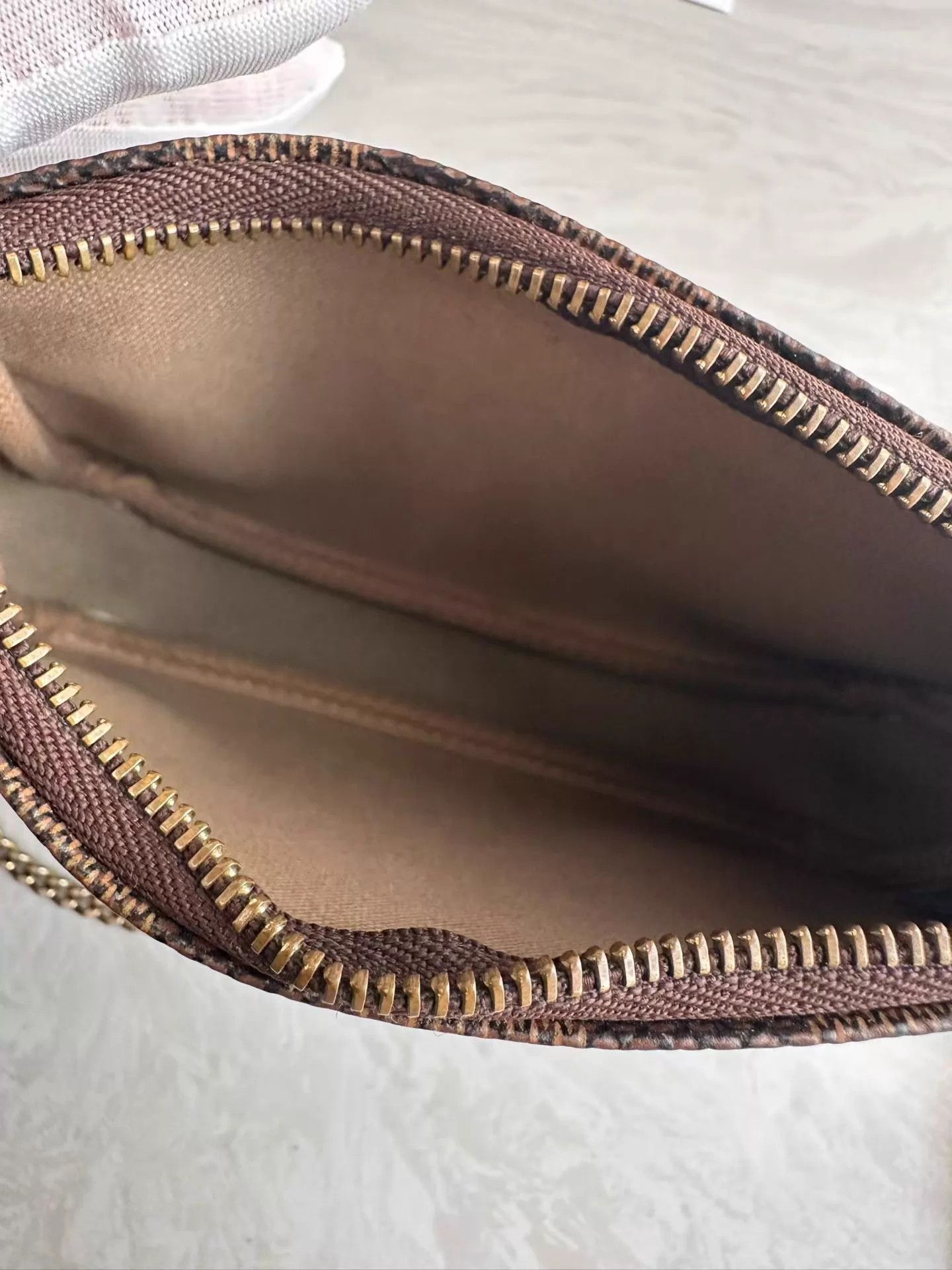 Louis Vuitton LV Hardcase Graffiti Mini Bag Brown Damier M843 Size ONE SIZE - 9 Thumbnail