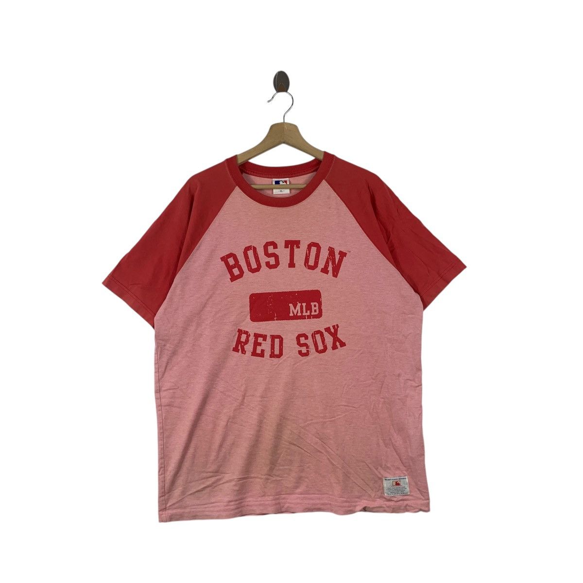 MLB × Uniqlo MLB x UNIQLO x RED SOX Boston Baseball Raglan Tee Shirt Size US XL / EU 56 / 4 - 1 Thumbnail