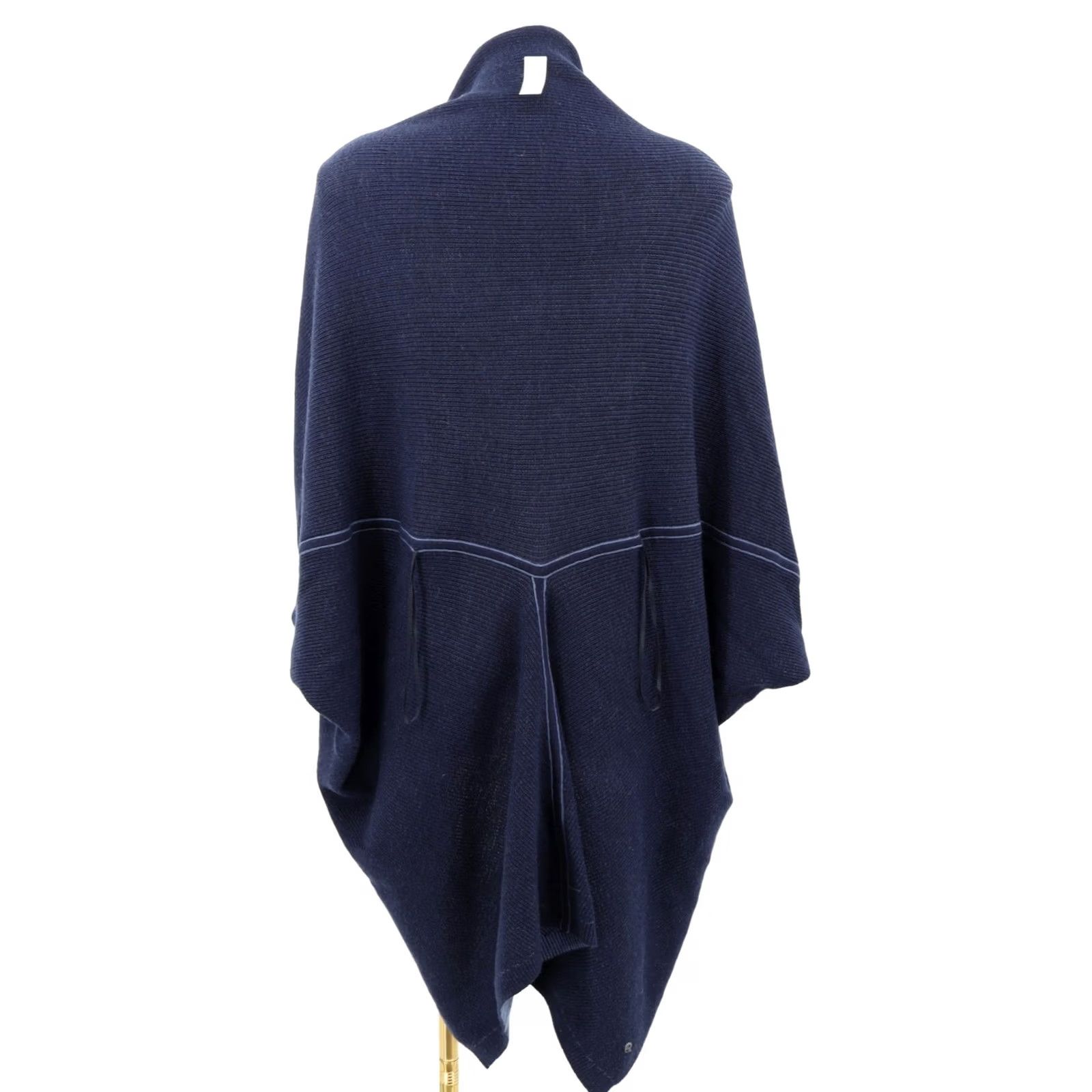 Lululemon Lululemon Exaltation Wrap Reversible Code Blue True Navy Merino Wool One Size Women Sweater Wrap Shirts? Size ONE SIZE - 4 Thumbnail