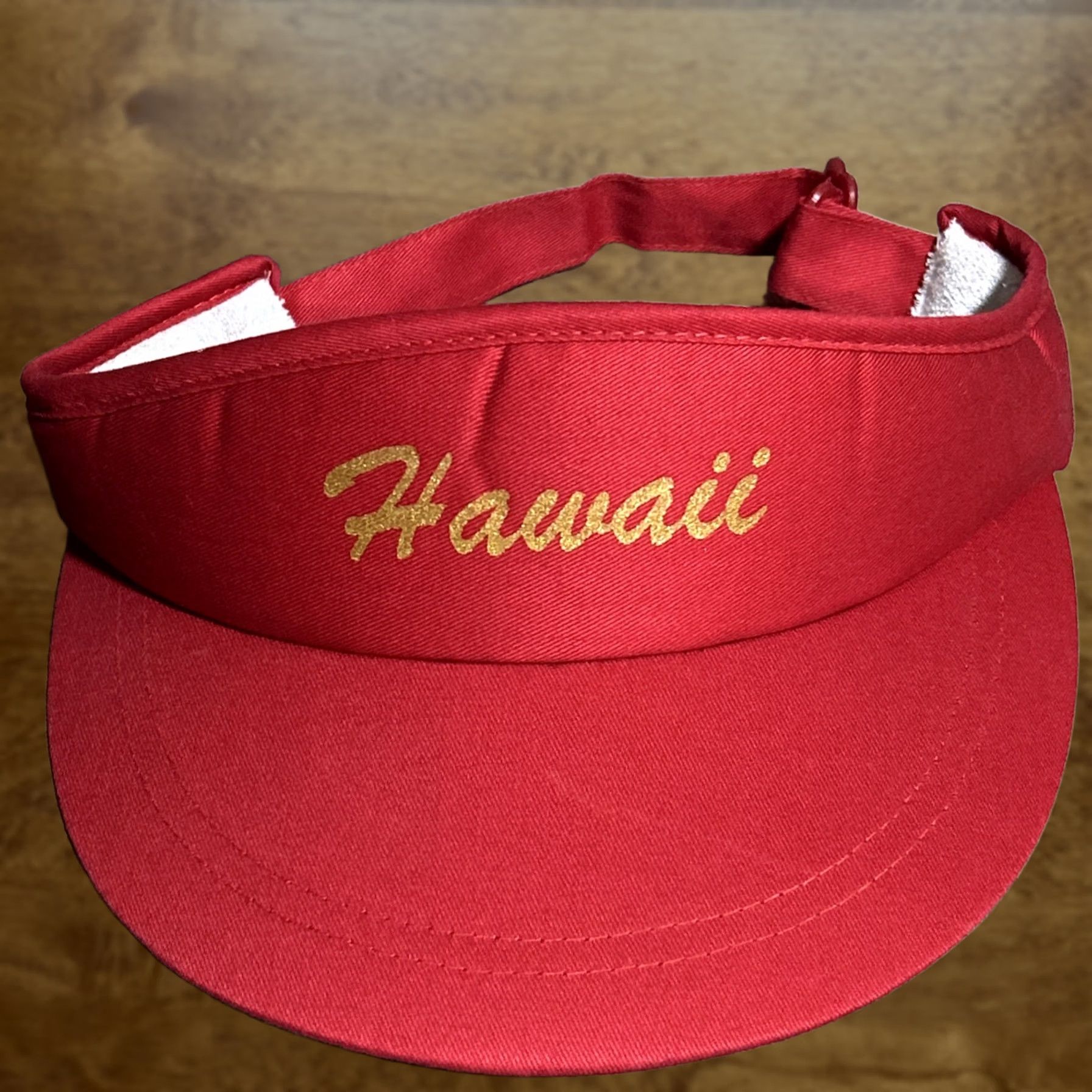 Vintage VINTAGE Hawaiian Headwear Visor Hat Unisex Adults One Size Red Floral 90s Hawaii Adjustable Lightweight Cap Size ONE SIZE - 1 Thumbnail