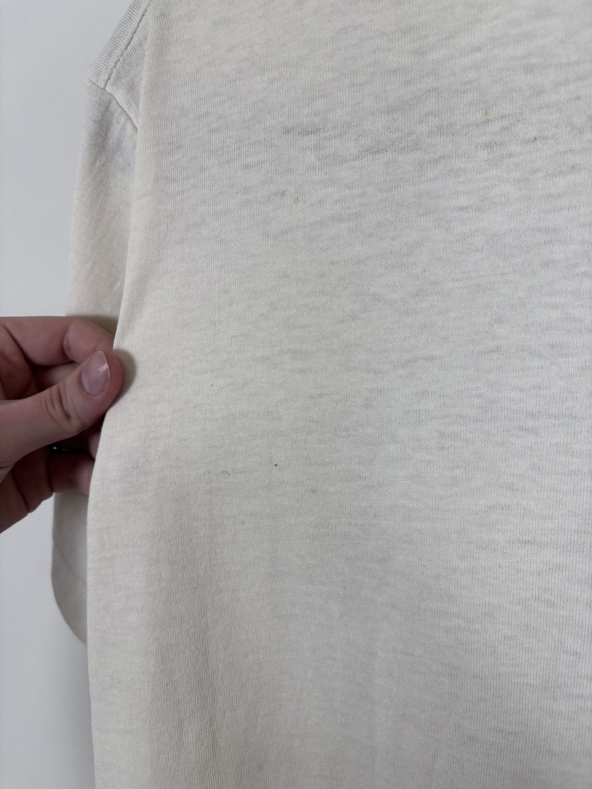 Vintage Vintage 1990s Kim’s Karate USA White Single Stitch T-Shirt Size US L / EU 52-54 / 3 - 22 Thumbnail