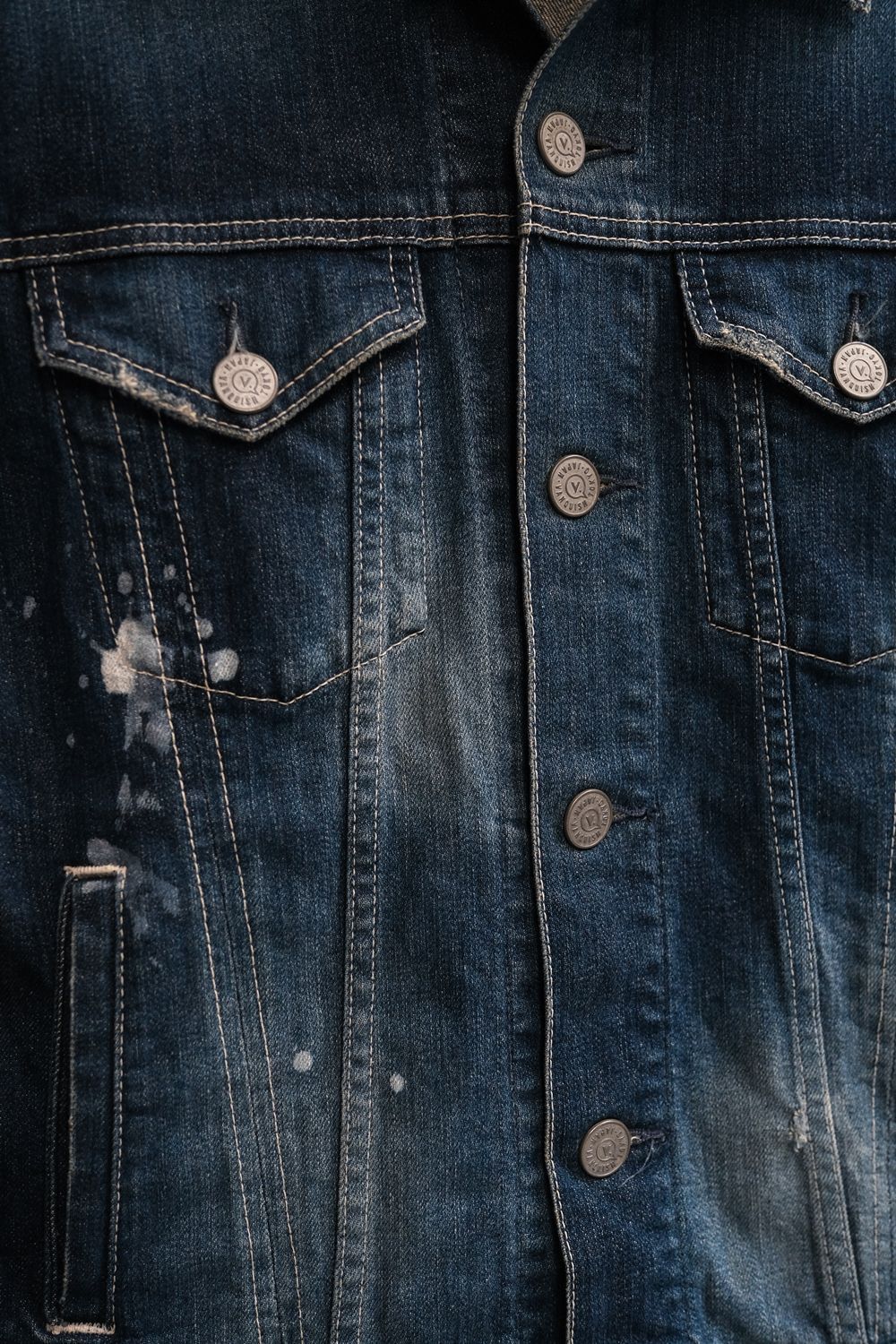 Vanquish VANQUISH Washed Distressed Denim Trucker Jacket Size US S / EU 44-46 / 1 - 3 Thumbnail