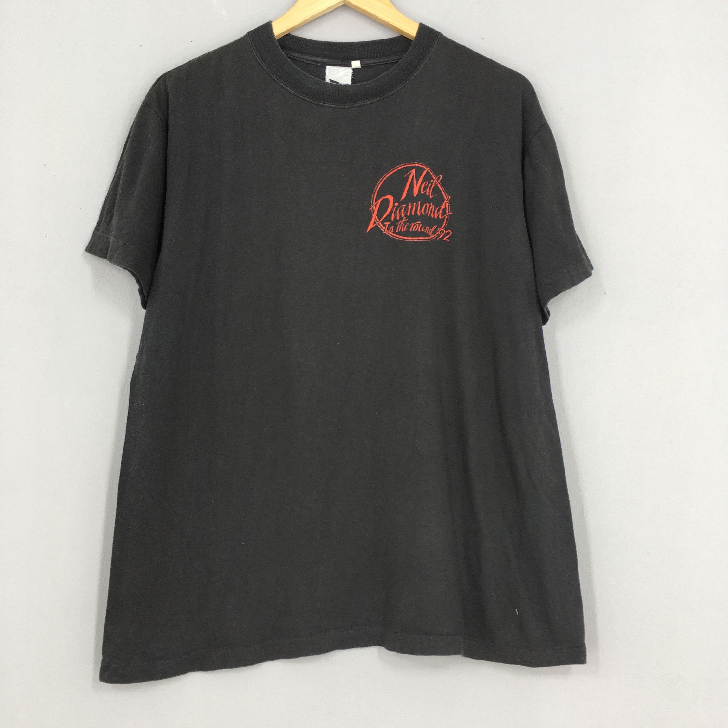 Band Tees × Vintage Vintage Neil Diamond Classics Rock Black Tshirt Large Size US L / EU 52-54 / 3 - 4 Thumbnail