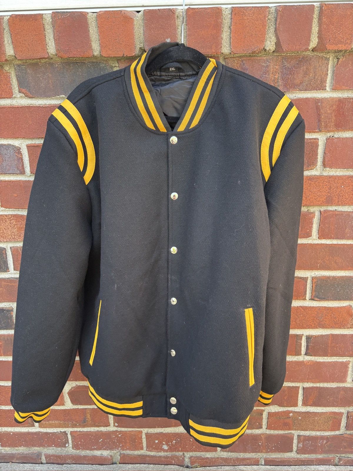 Other Vintage Streetwear Bomber Jacket Size Large Black Yellow Size US L / EU 52-54 / 3 - 1 Thumbnail