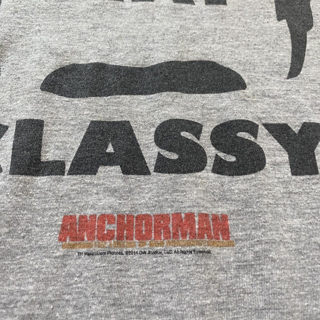 Gildan "STAY CLASSY" grey and black tshirt Size US XL / EU 56 / 4 - 4 Thumbnail