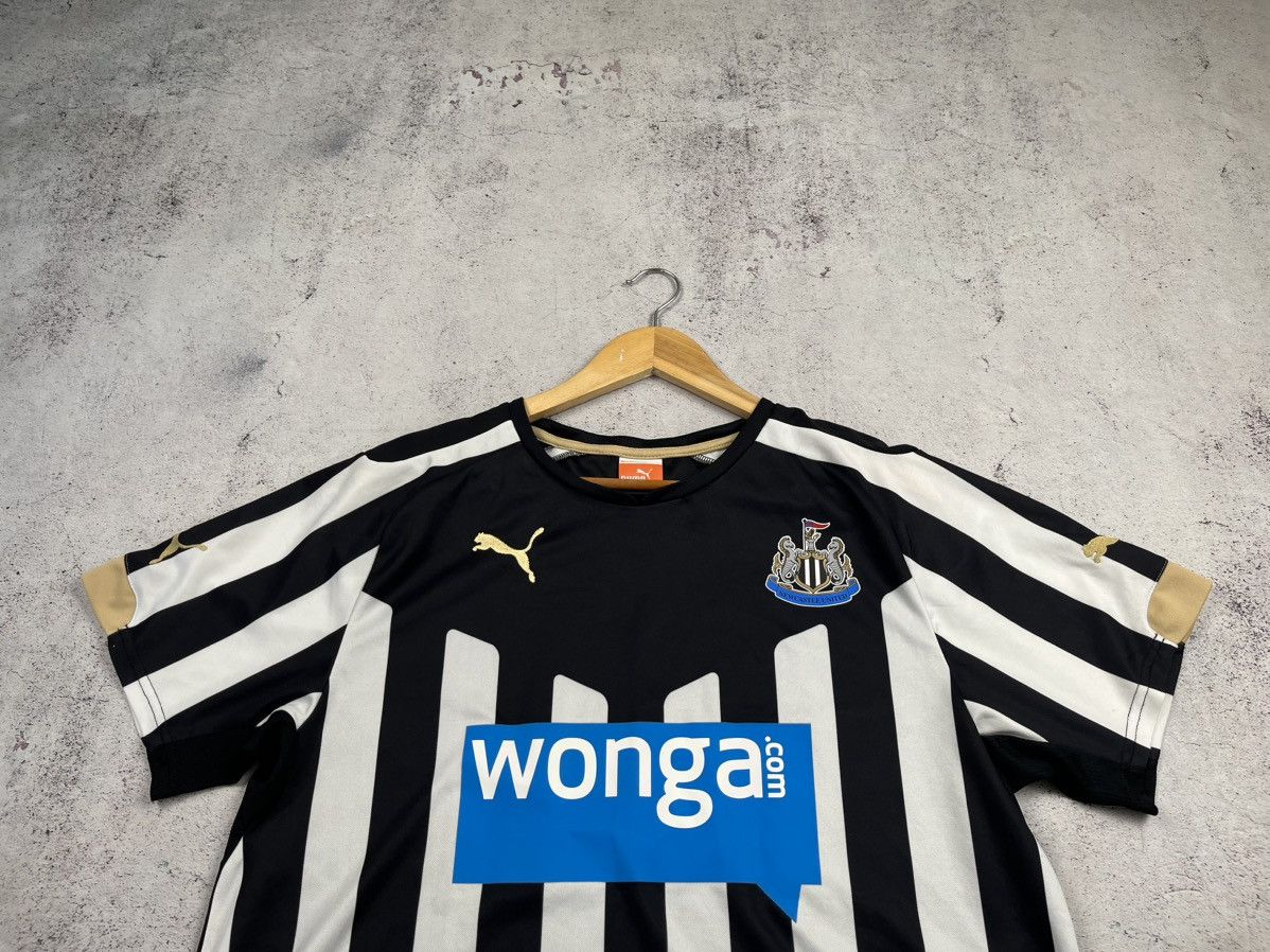 Other PUMA NEWCASTLE UNITED 2014/2015 HOME SOCCER JERSEY FOOTBALL Size US M / EU 48-50 / 2 - 2 Thumbnail
