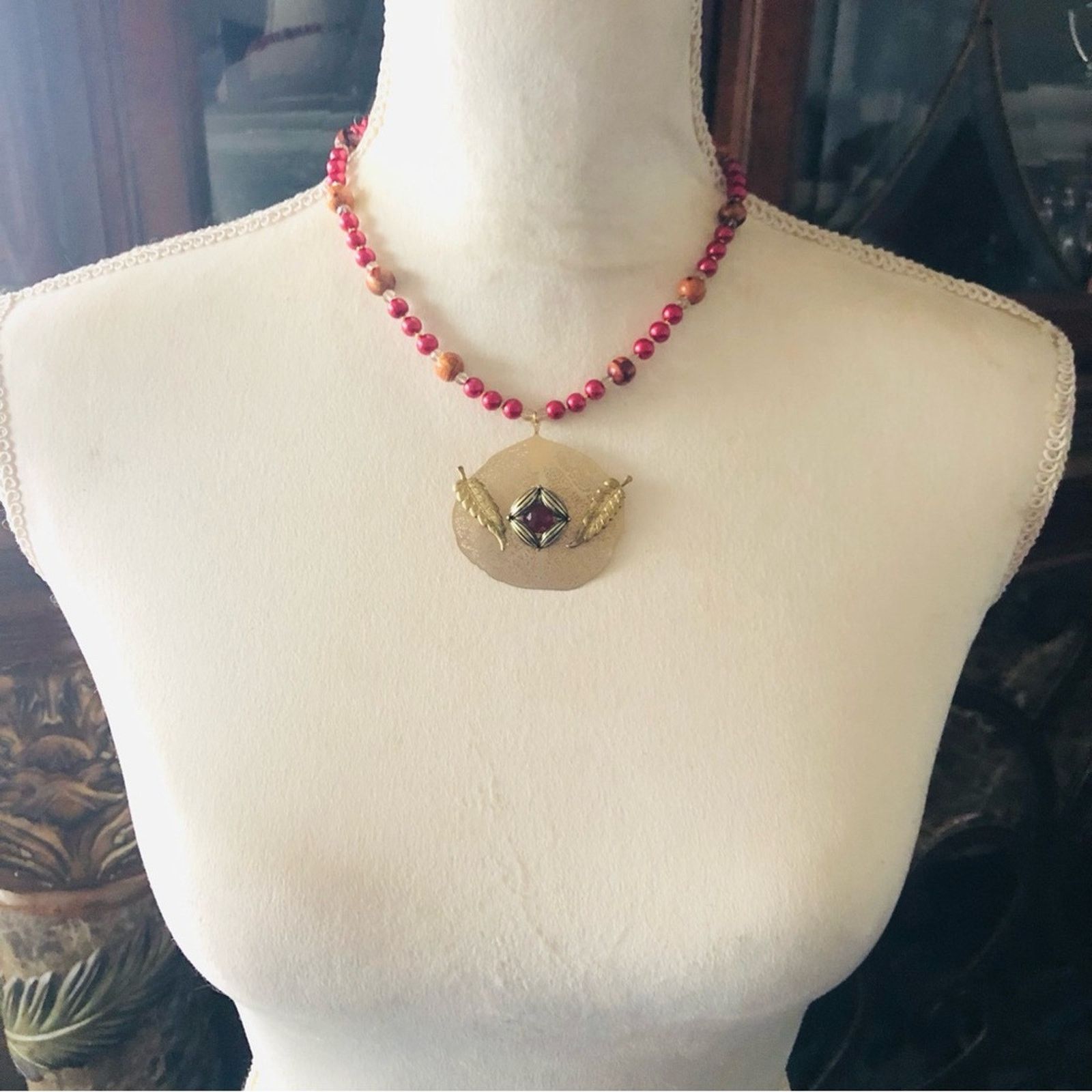 Handmade Handcrafted repurpose gold leaf gem Pearl necklace Size ONE SIZE - 5 Thumbnail