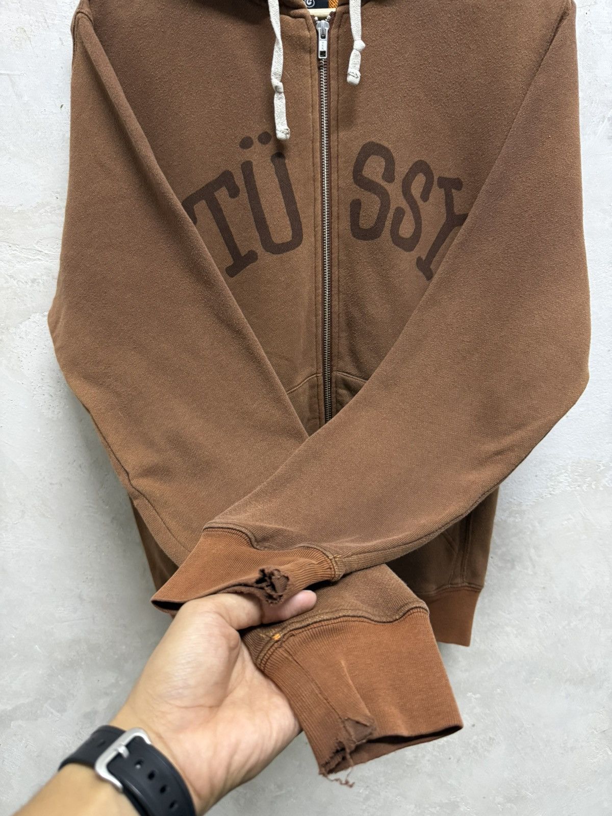 Stussy 2000s Distressed Stussy Spell Out Zip Up Hoodie Size US M / EU 48-50 / 2 - 3 Thumbnail