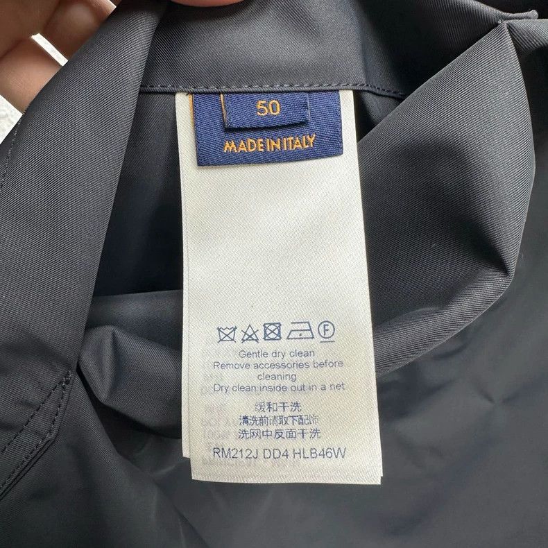Louis Vuitton Louis Vuitton Black and blue pin printed double-sided assau Size US M / EU 48-50 / 2 - 6 Thumbnail