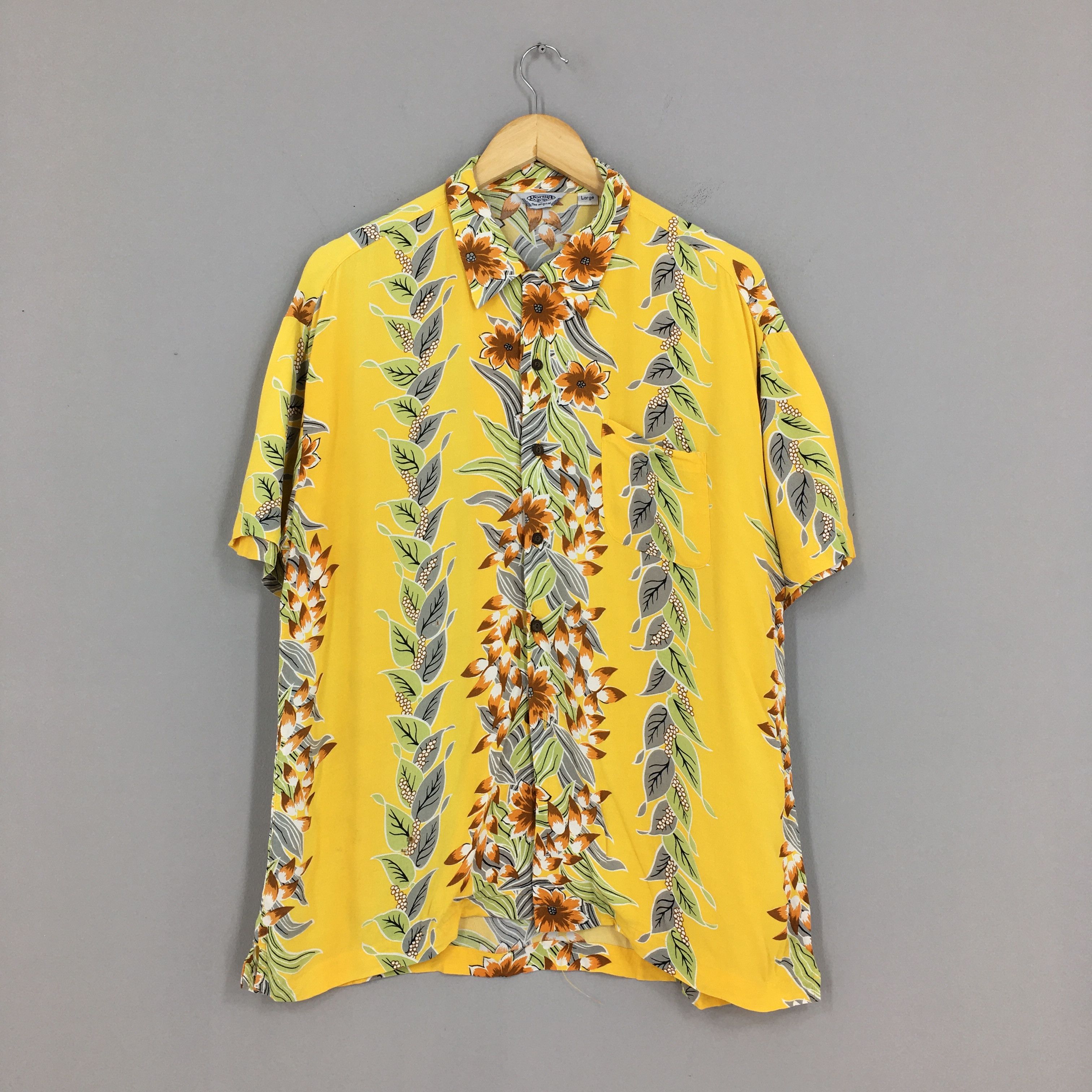 image of Aloha Wear x Hawaiian Shirt Vintage Aloha Floral Shirt Large Hawaiian Tropical Shirt in Yellow