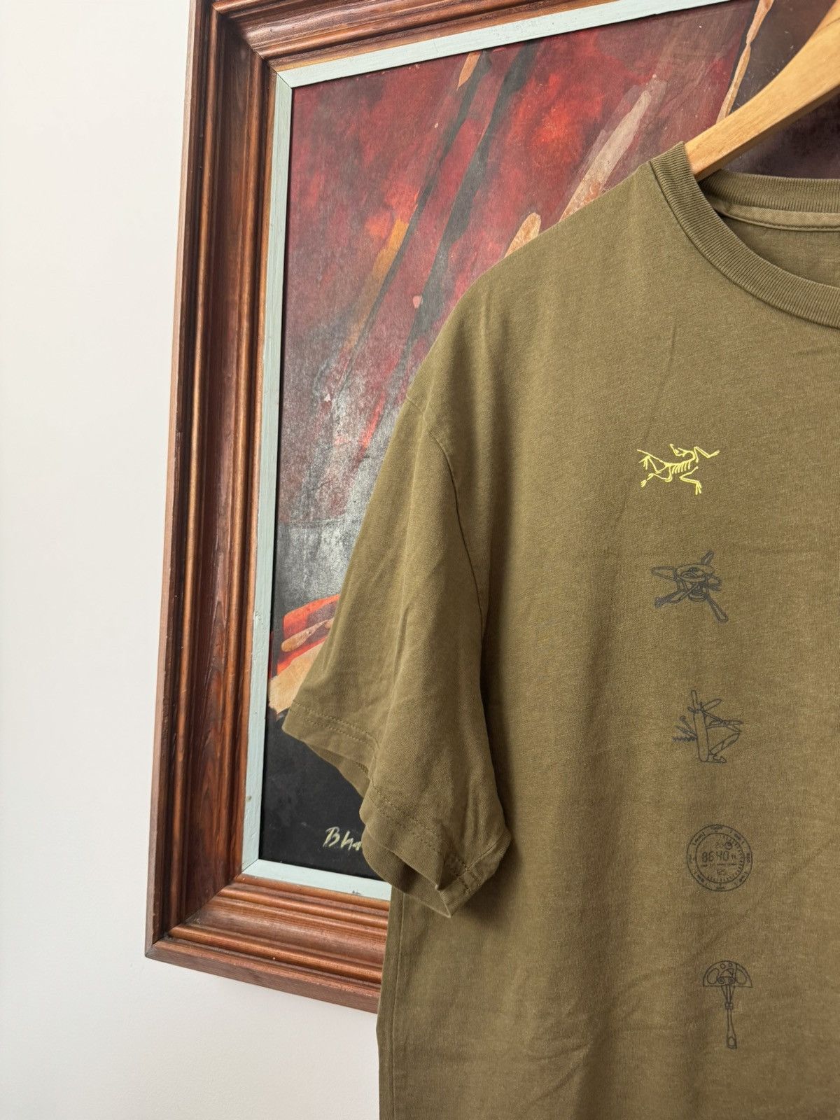 Arc'teryx Vintage Arcteryx Tee Washed Brown Rare Hype Mini Logo Y2k Size US L / EU 52-54 / 3 - 2 Thumbnail