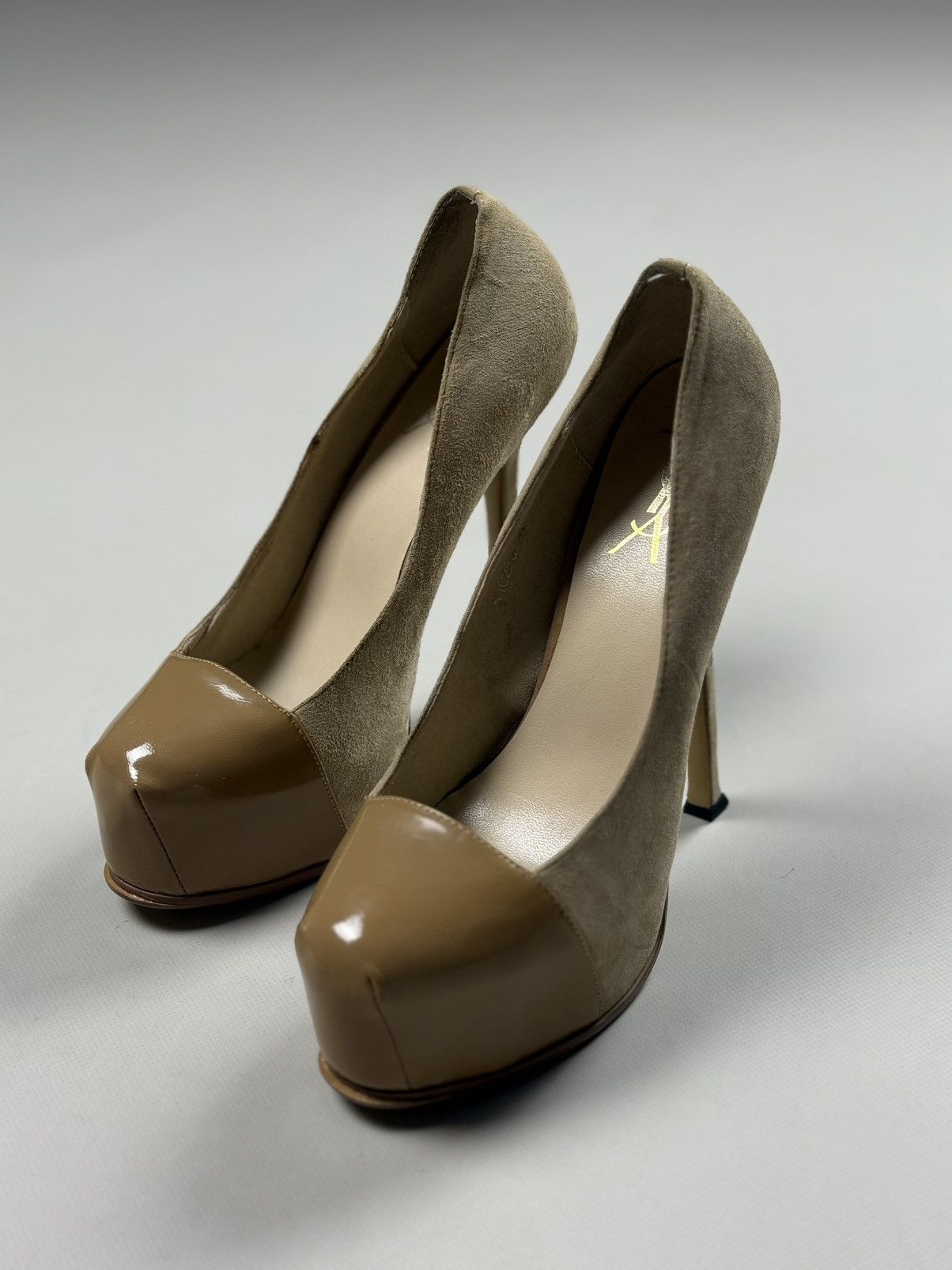 Yves Saint Laurent YSL Yves Saint Lauren Tribute Two Cap Toe Pump Heels Shoes Size US 9 / IT 39 - 9 Thumbnail