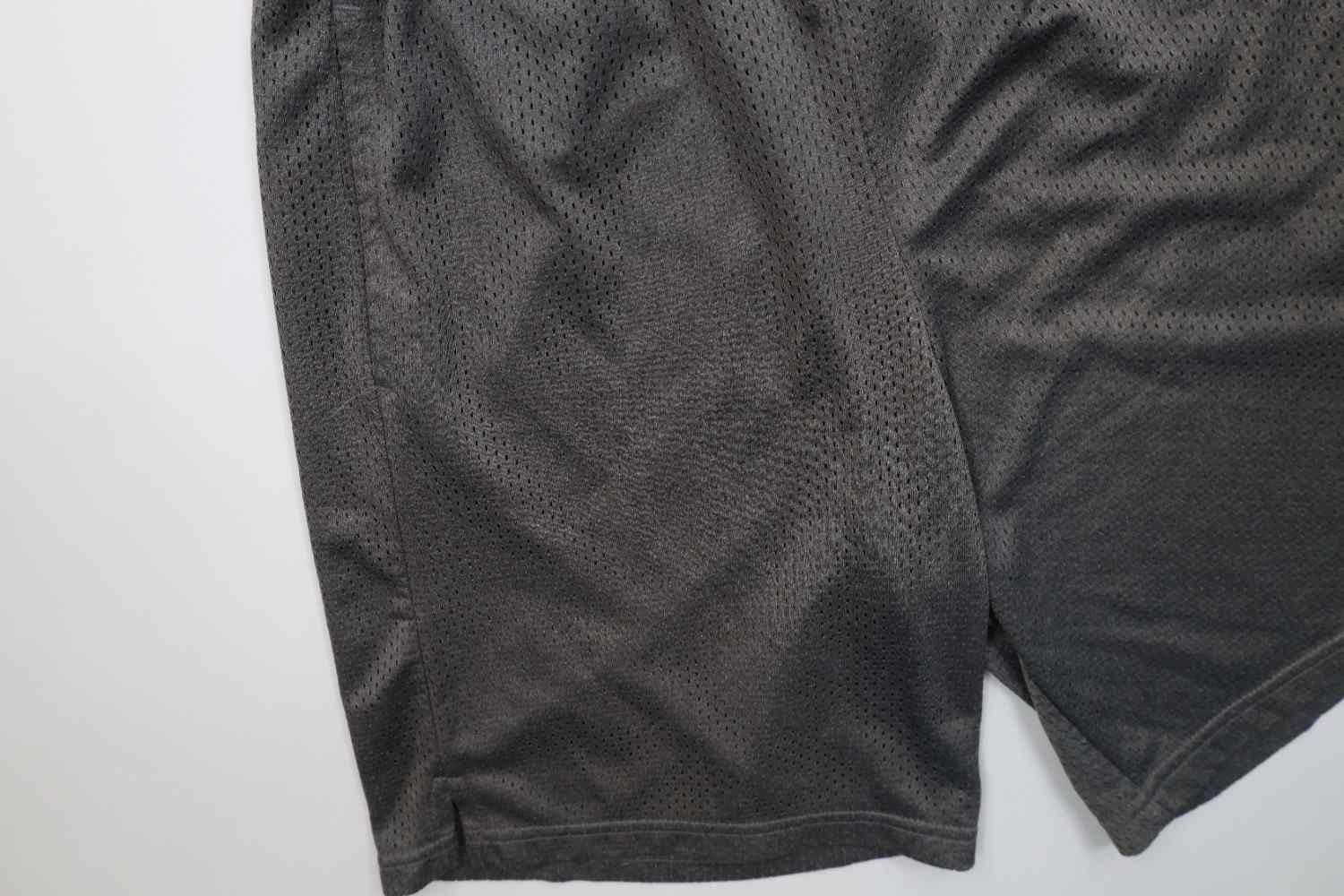 Champion Vintage Y2K Champion Logo Mesh Above Knee Shorts Gray Size US 32 / EU 48 - 4 Thumbnail
