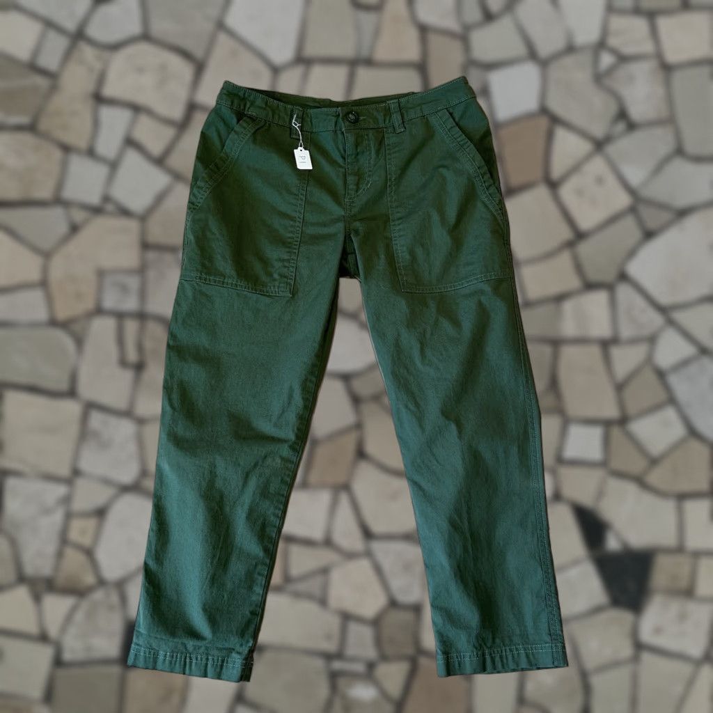 Patagonia Patagonia Capris Women Buffalo Green 2 Side Pockets Stretch Twill Casual Travel Size ONE SIZE - 1 Thumbnail