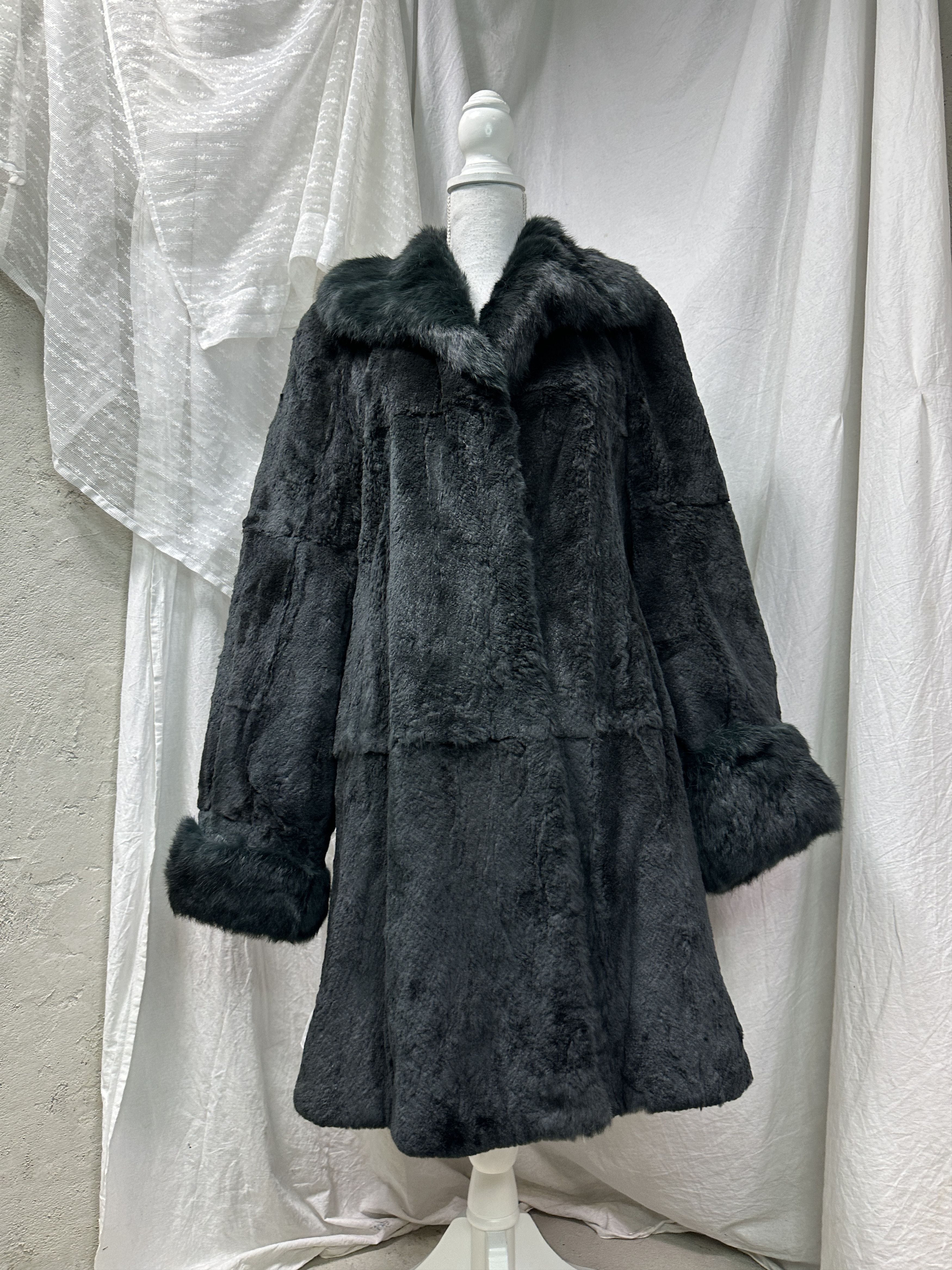 Vintage Vintage Old Money Maxi Bootle Green Rabbit Fur 90s Size L / US 10 / IT 46 - 1 Thumbnail