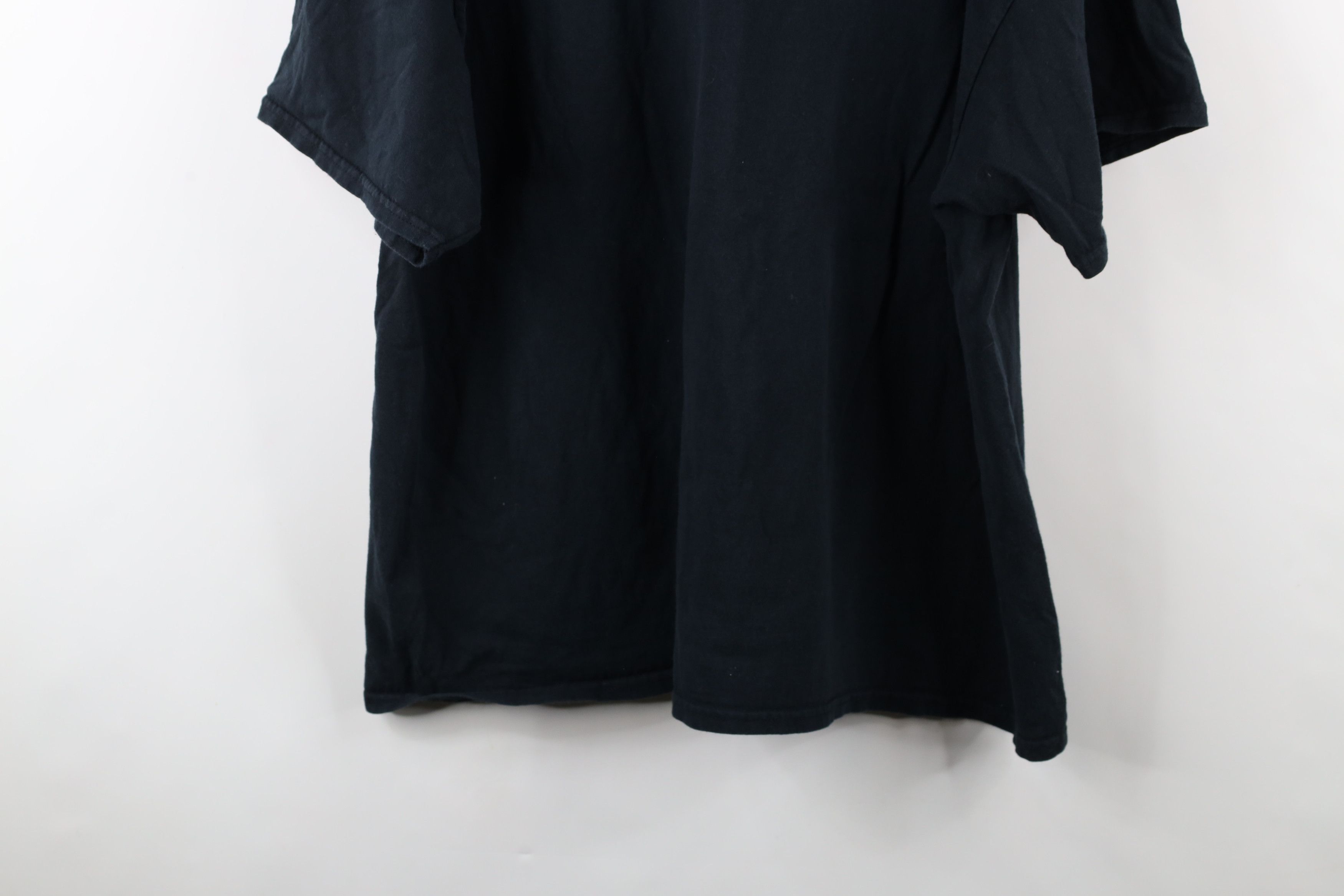 Vintage Vintage Y2K Streetwear Skeleton Pirate Ship T-Shirt Black Size US XXL / EU 58 / 5 - 8 Thumbnail