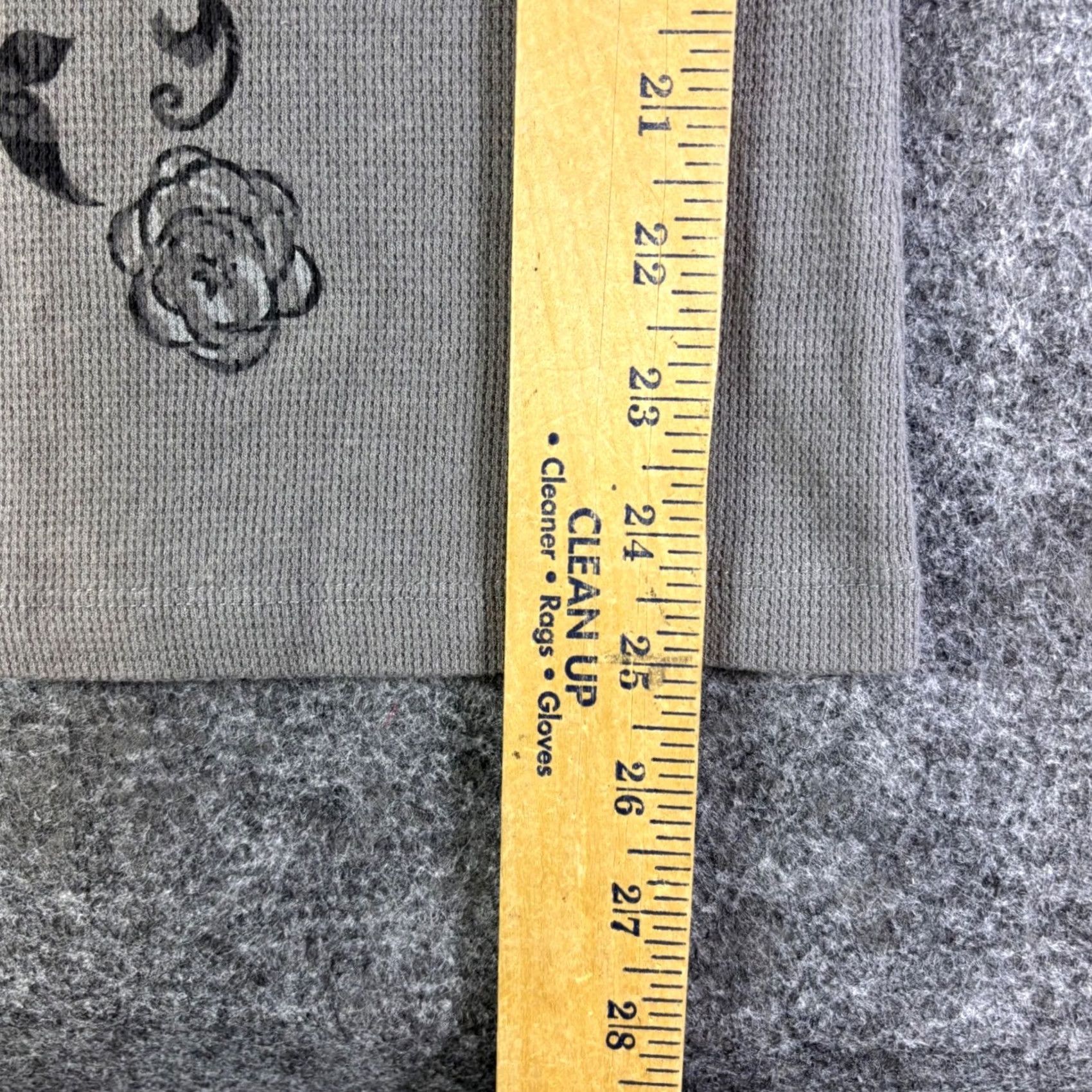 Vintage Zena T-Shirt Long Sleeve Thermal Shirt Floral Rose Rhinestone Glitter Sequin Gray Size M Womens Vintage? No Size M / US 6-8 / IT 42-44 - 3 Thumbnail