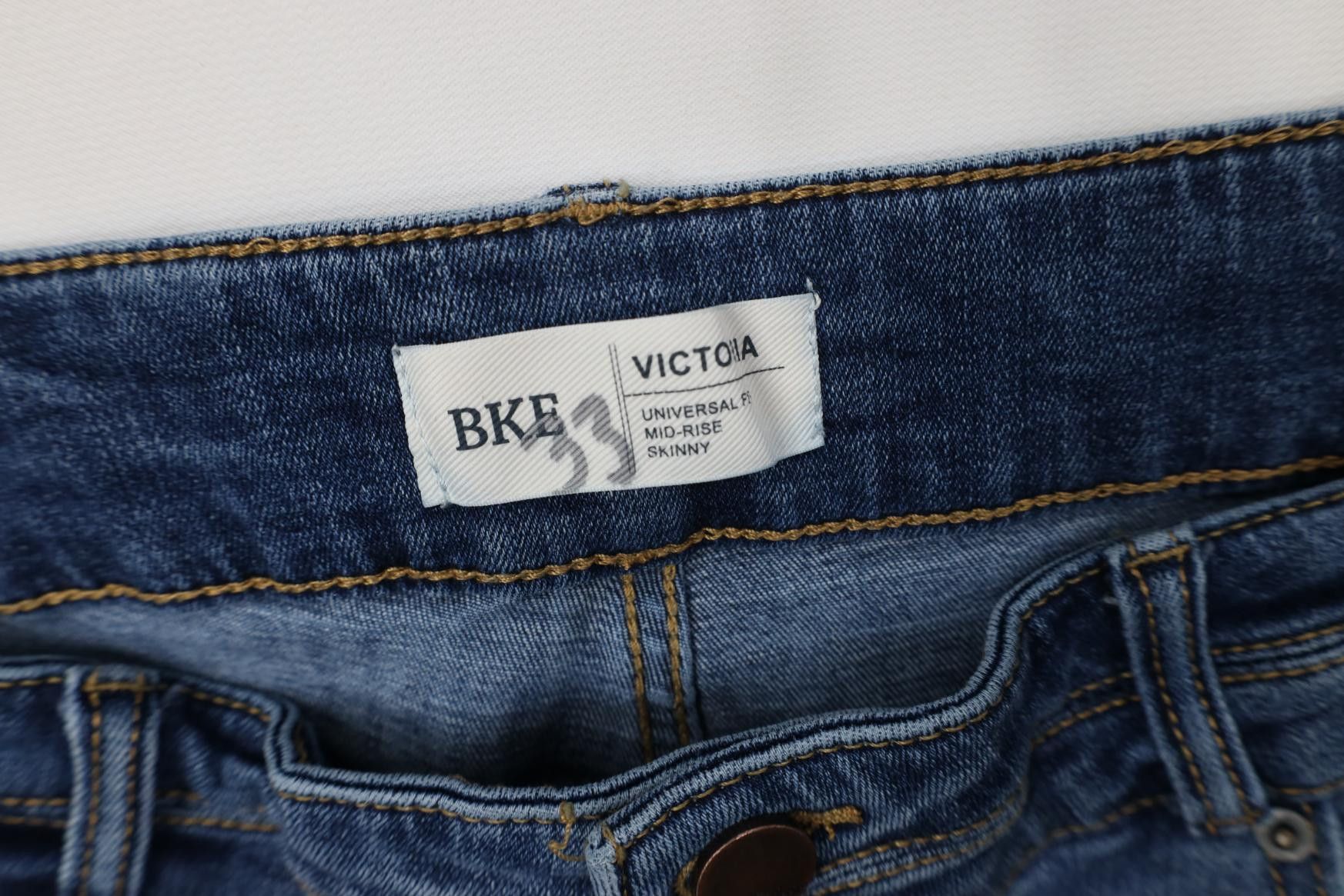 Vintage Buckle BKE Victoria Universal Fit Mid Rise Skinny Jeans Size 33" - 7 Thumbnail