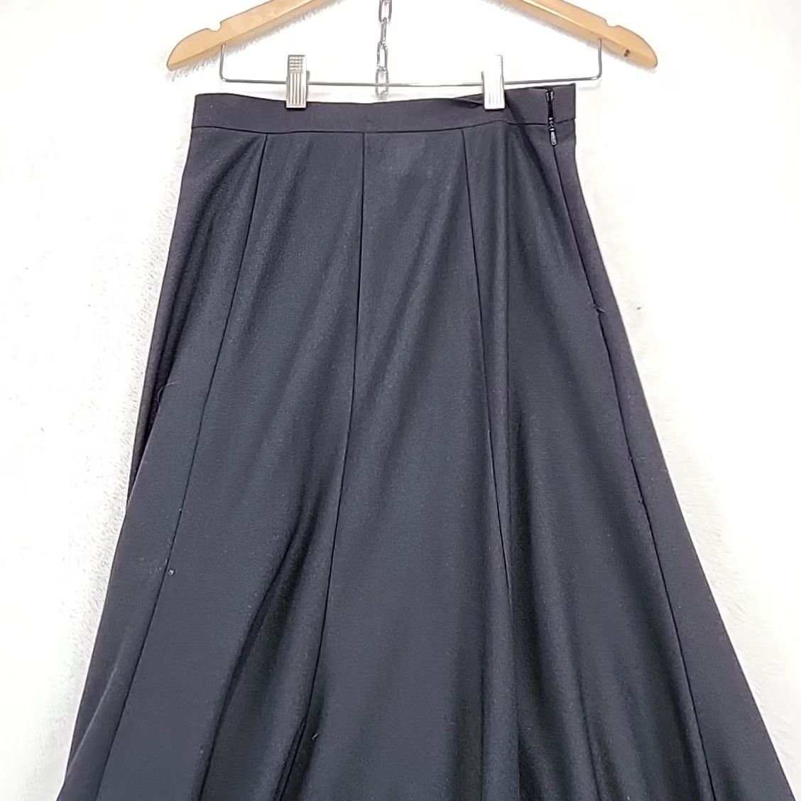 Vintage VINTAGE Murek Modell Women's Black Maxi Skirt Flared 1970s Goth Party M/L Size 32" / US 10 / IT 46 - 7 Thumbnail