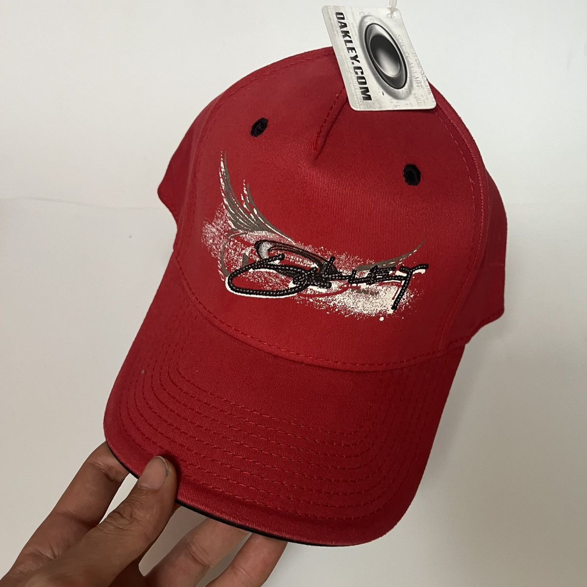 Oakley Oakley red wind icon cap 2000’s Size ONE SIZE - 1 Thumbnail