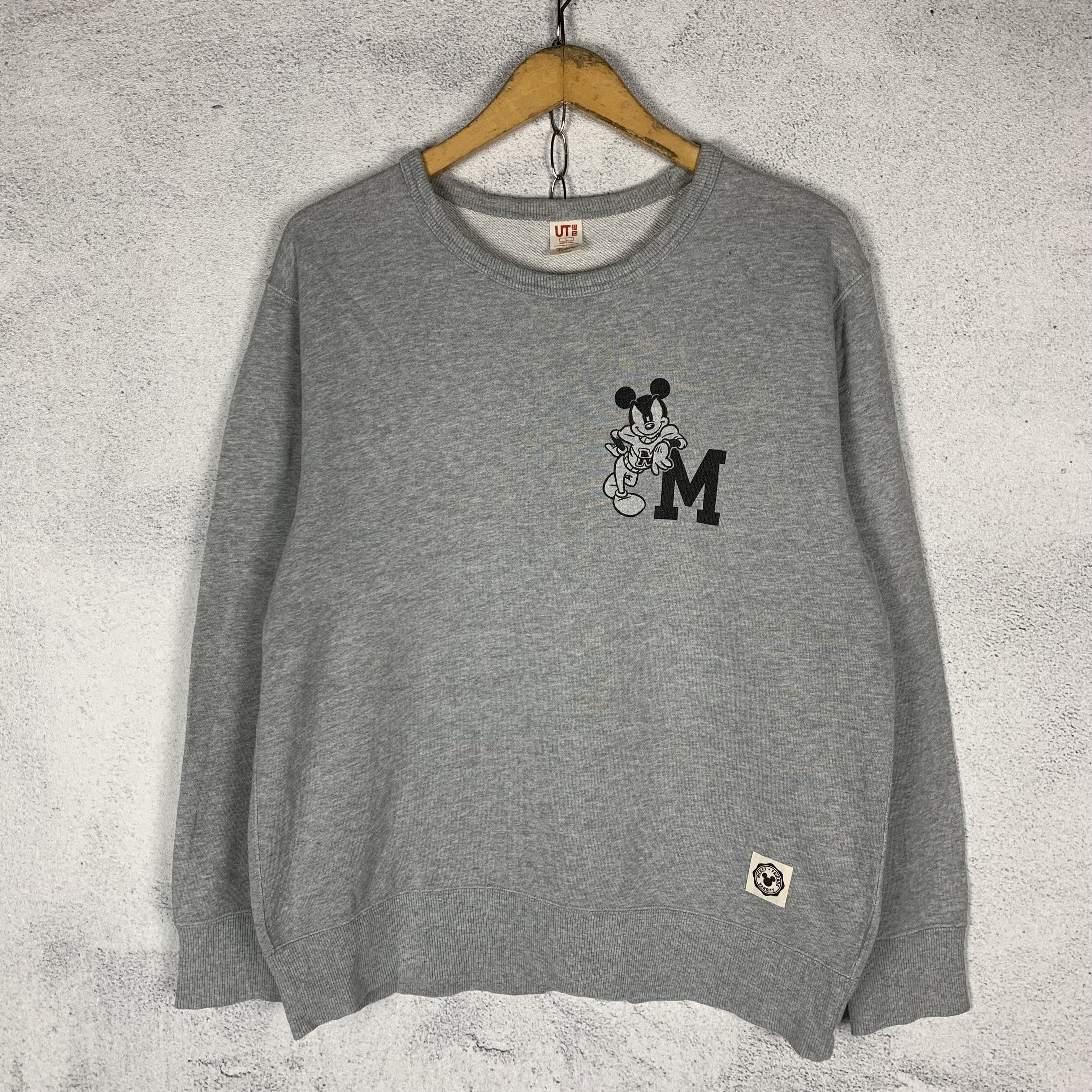 Disney Uniqlo x Mickey Mouse Disney Sweatshirt Crewneck Size US L / EU 52-54 / 3 - 1 Thumbnail