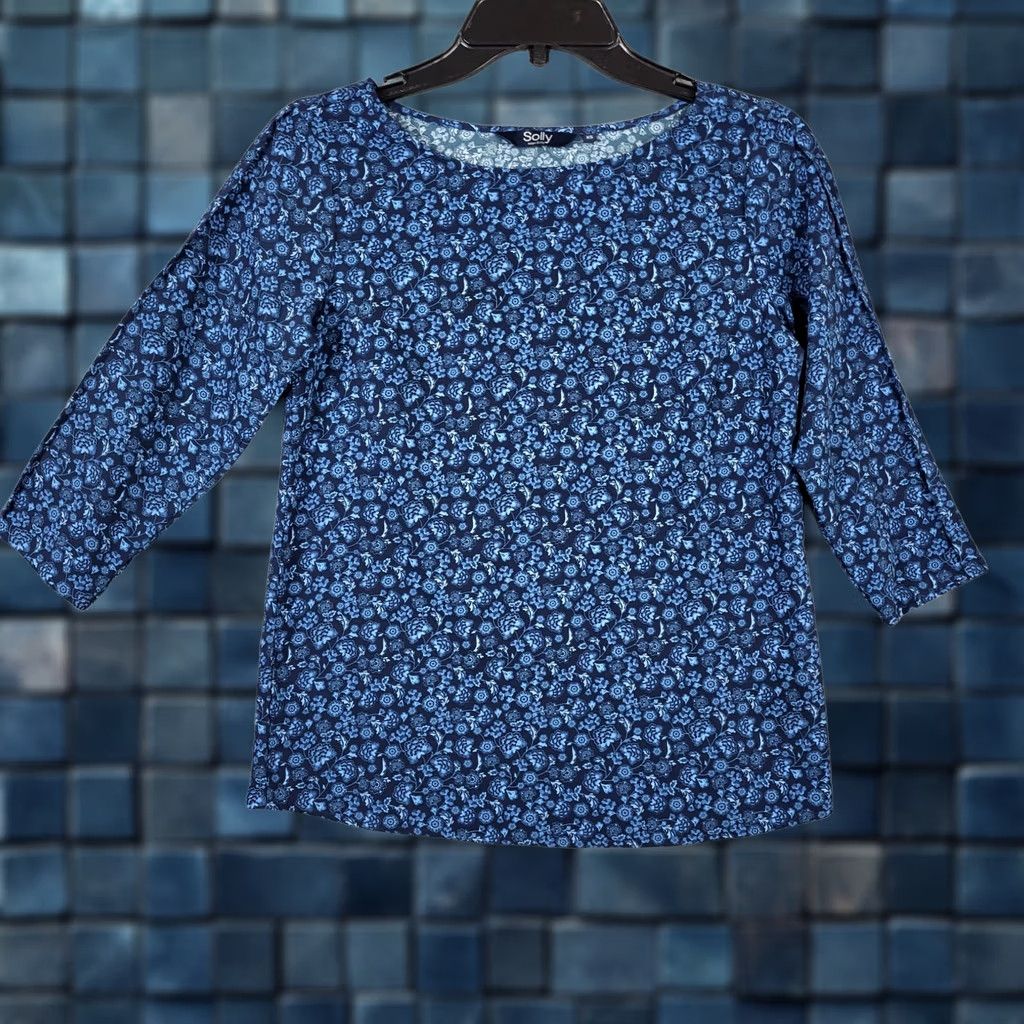 Vintage Solly Allen Solly Floral Print 3/4 Sleeve T-shirt XS Blue Floral Women Shirt XS Regular Mens Womens Girls Size XS / US 0-2 / IT 36-38 - 1 Thumbnail