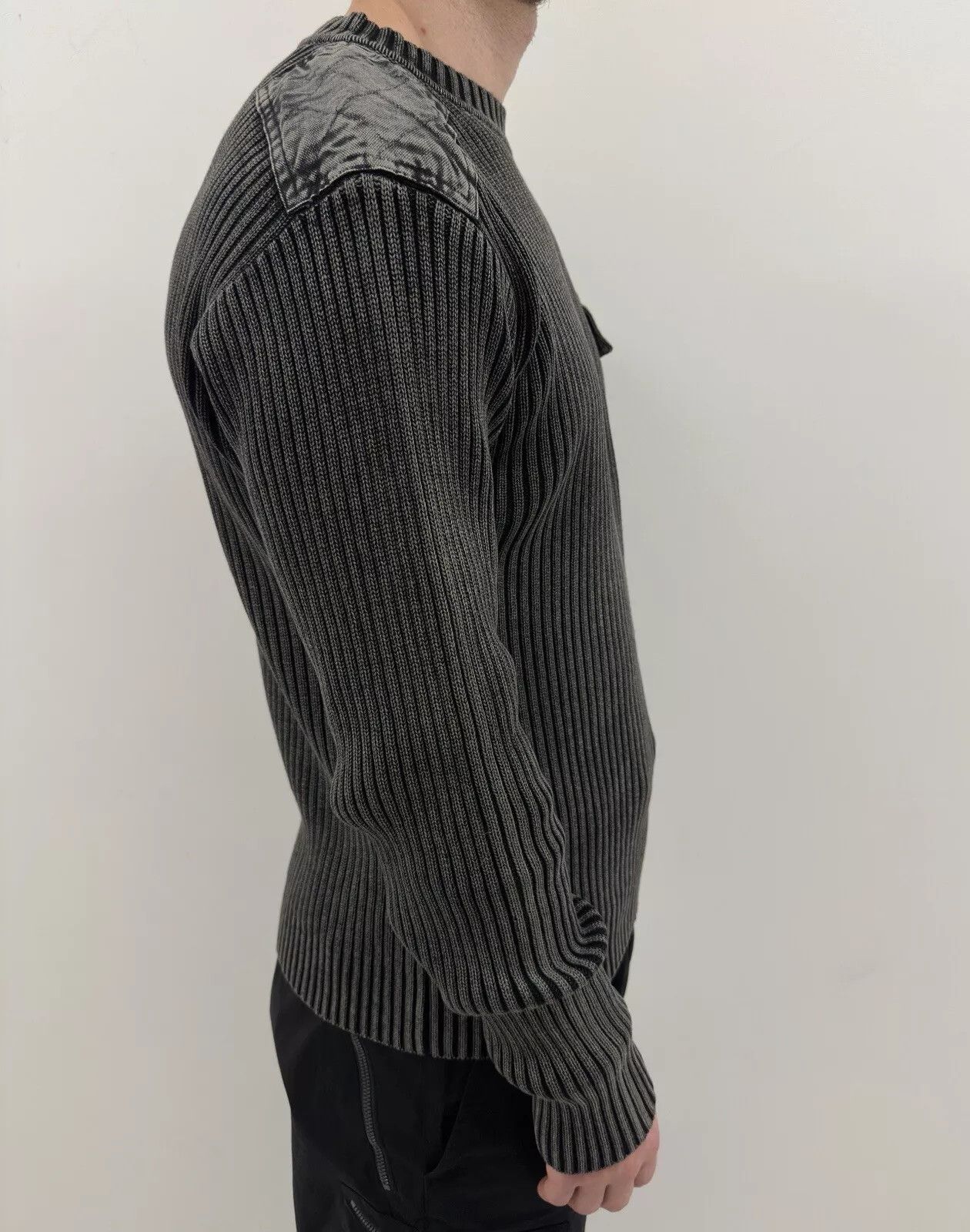 Vintage VINTAGE 2000s Y2K MENS STYLE DIESEL RIBBED SWEATER FADED Size US L / EU 52-54 / 3 - 7 Thumbnail