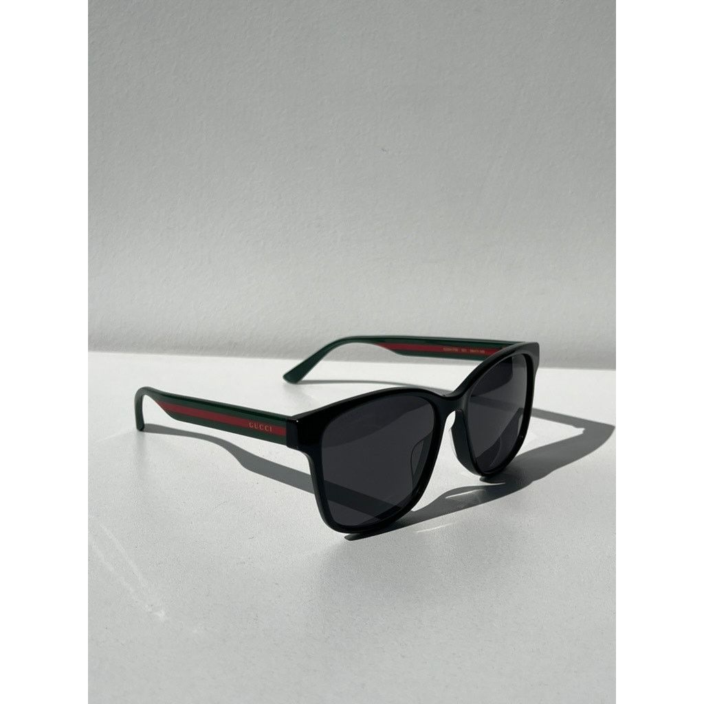 Gucci NEW Gucci GG0417SK Black Unisex Striped Arm Sunglasses Size ONE SIZE - 6 Thumbnail