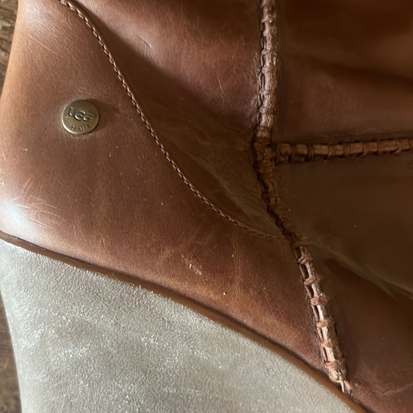 Ugg UGG Australia Maxine sheepskin fur lined platform boots 7.5 Size US 9 / IT 39 - 3 Thumbnail