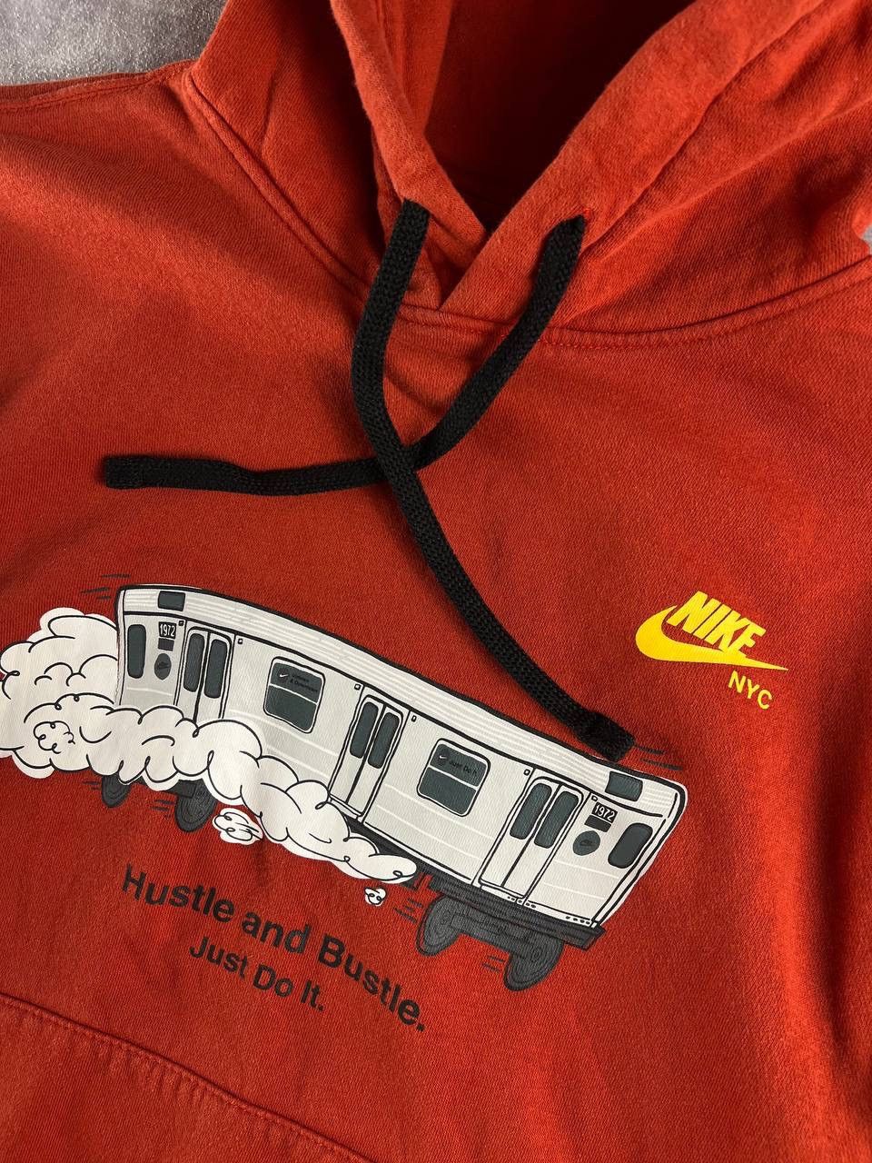 Nike Nike NYC Hustle and Bustle Graphic Hoodie Subway Train Print Size US S / EU 44-46 / 1 - 2 Thumbnail
