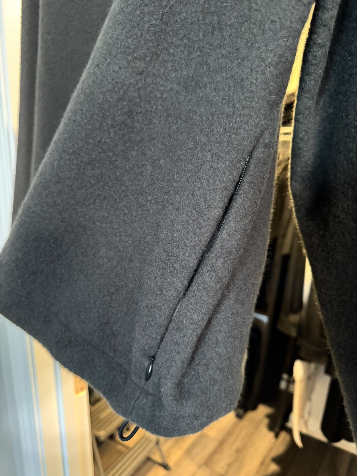 トップス vujade scott affix fleece sweater VUJA DE x WAYH SCOTT AFFIX FLEECE SWEATER IN ANGORA WOOL
