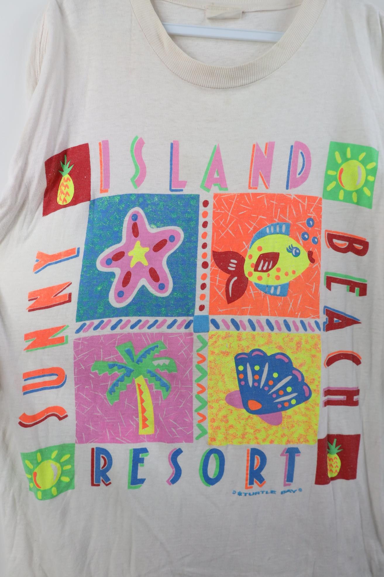 Vintage Vintage 90s Streetwear Baggy Fit Beach Island T-Shirt Size L / US 10 / IT 46 - 4 Thumbnail