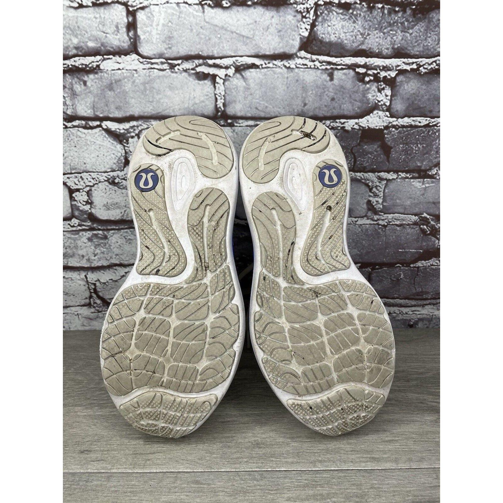 Lululemon Lululemon Blissfeel Run 2 White Blue Running Shoes Athletic Size US 7.5 / IT 37.5 - 19 Thumbnail