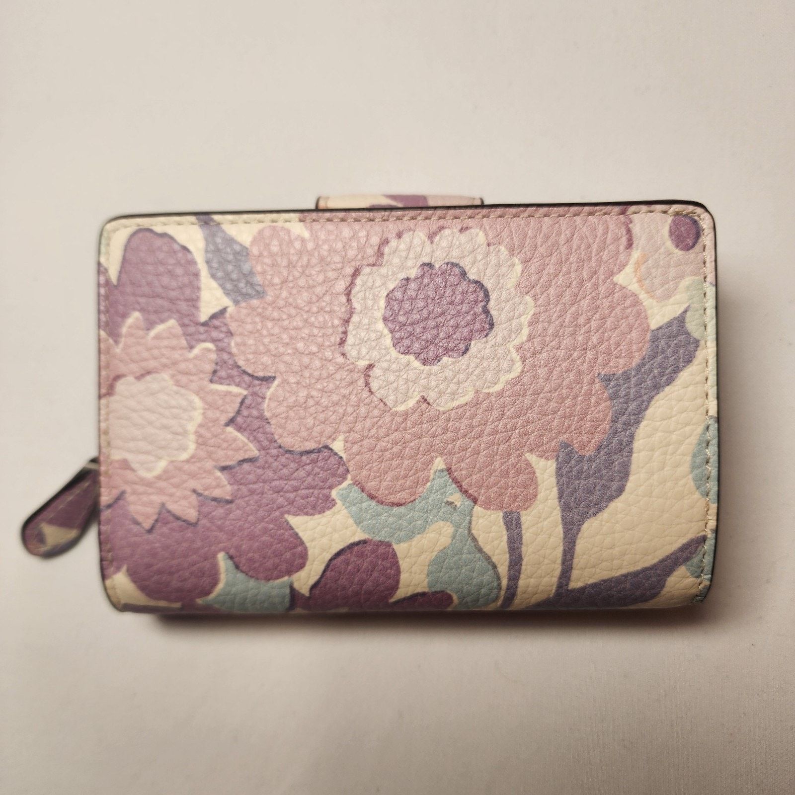Coach NWT COACH CBO31 Medium Corner Zip Wallet With Floral Print Size ONE SIZE - 2 Thumbnail
