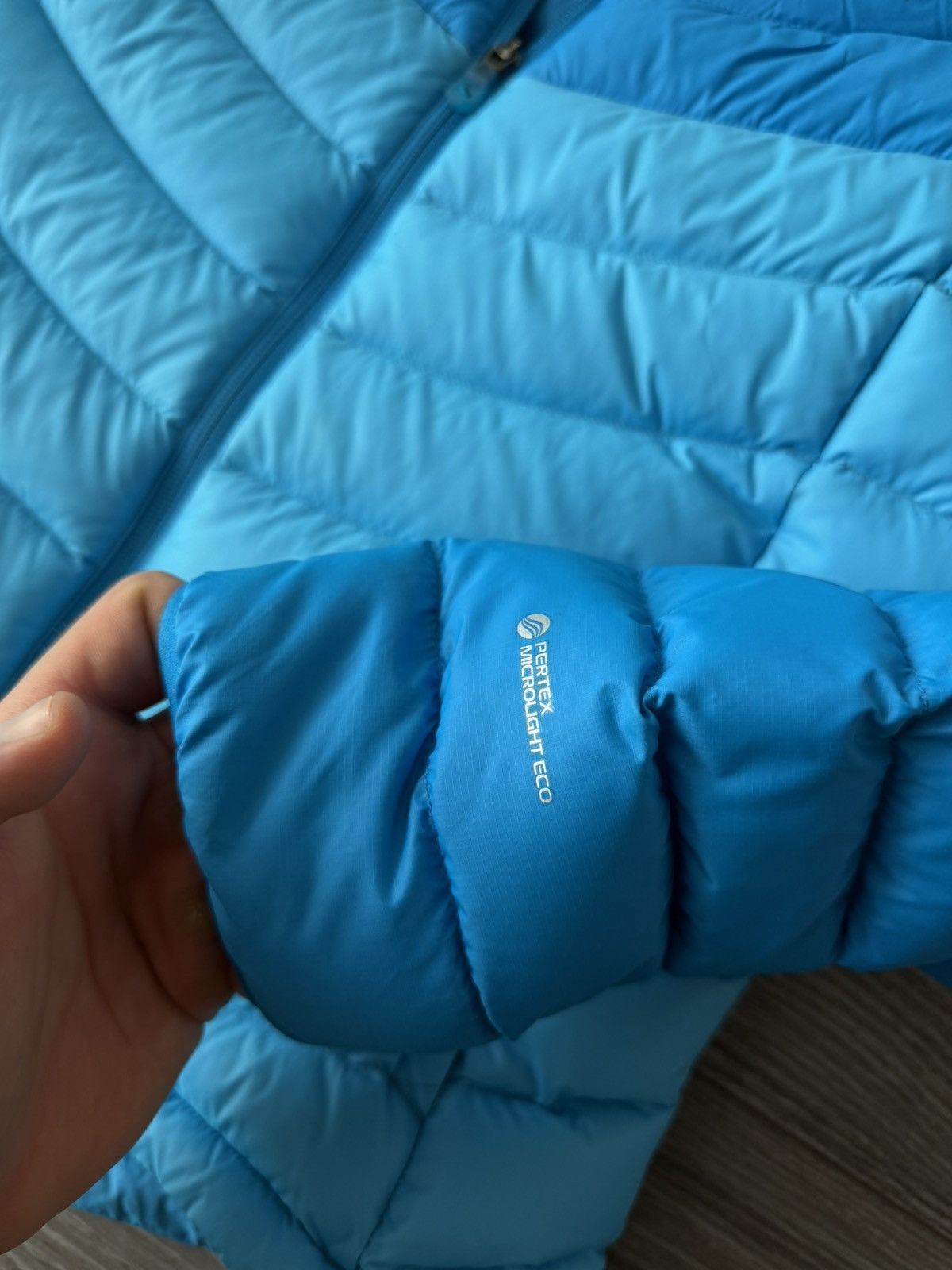 Salomon Salomon Pertex Microlight Eco Insulated Hood Jacket Size M / US 6-8 / IT 42-44 - 7 Thumbnail