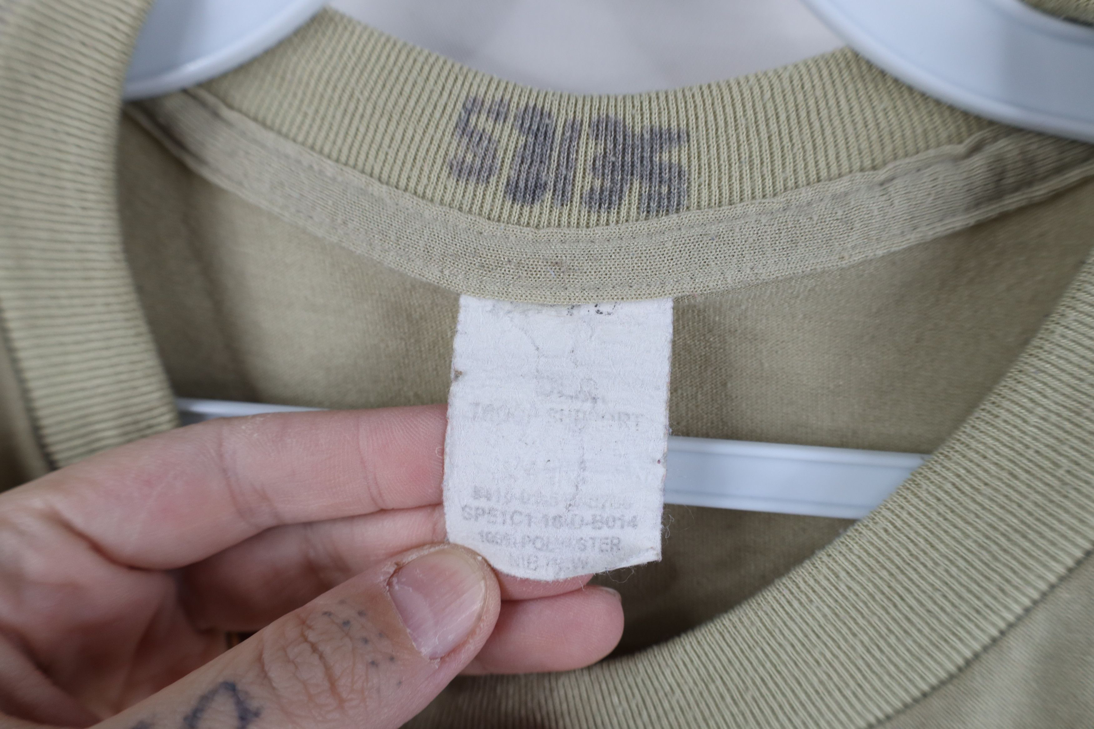 Vintage Vintage 90s Streetwear Blank Knit T-Shirt Khaki Tan USA Size US L / EU 52-54 / 3 - 6 Thumbnail