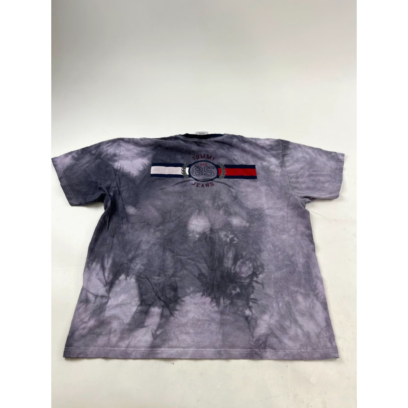 Tommy Hilfiger Vintage Tommy Hilfiger Shirt Mens XL Purple Tie Dye Embroidered Short Sleeve Tee Size US XL / EU 56 / 4 - 2 Thumbnail