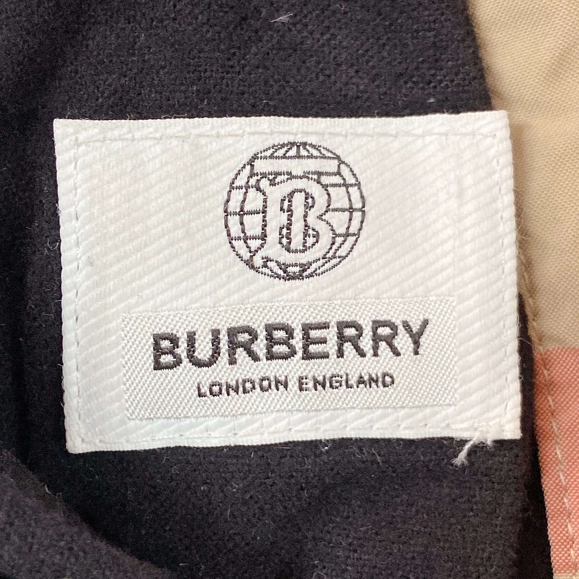 Burberry Burberry Horseferry Check 2-sided down jacket M Size US M / EU 48-50 / 2 - 5 Thumbnail