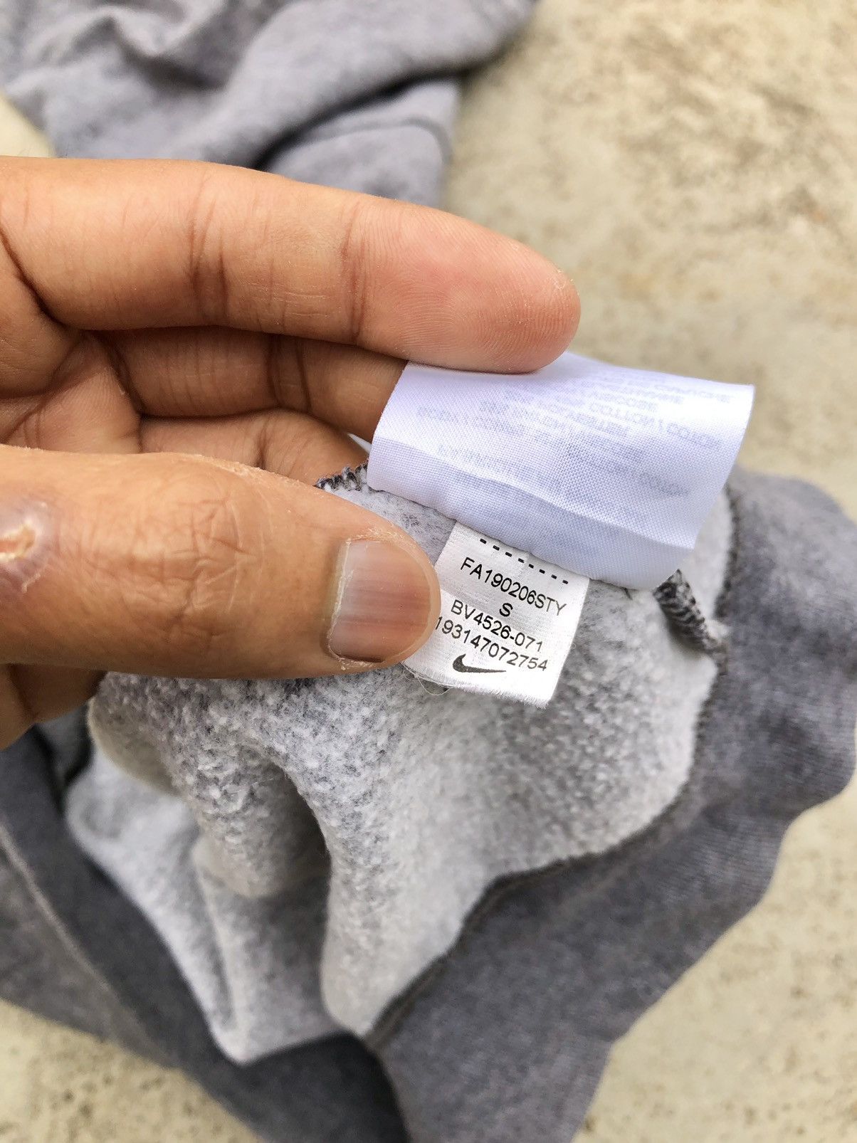 Nike VINTAGE NIKE GREY HOODIE Size US S / EU 44-46 / 1 - 5 Thumbnail