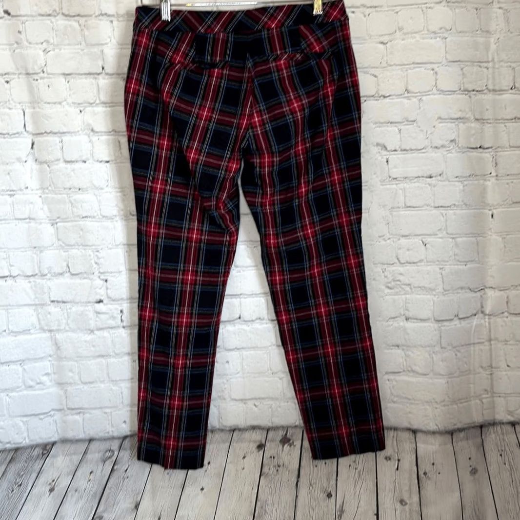 J. Jill J. Jill Women’s Cropped Pants size 6 Multicolor Plaid Premium Bi-Stretch Dress Pants Women Short-14.5” Waist 14.5” Front Rise 8.5” Inseam 25” Size 28" / US 6 / IT 42 - 5 Thumbnail