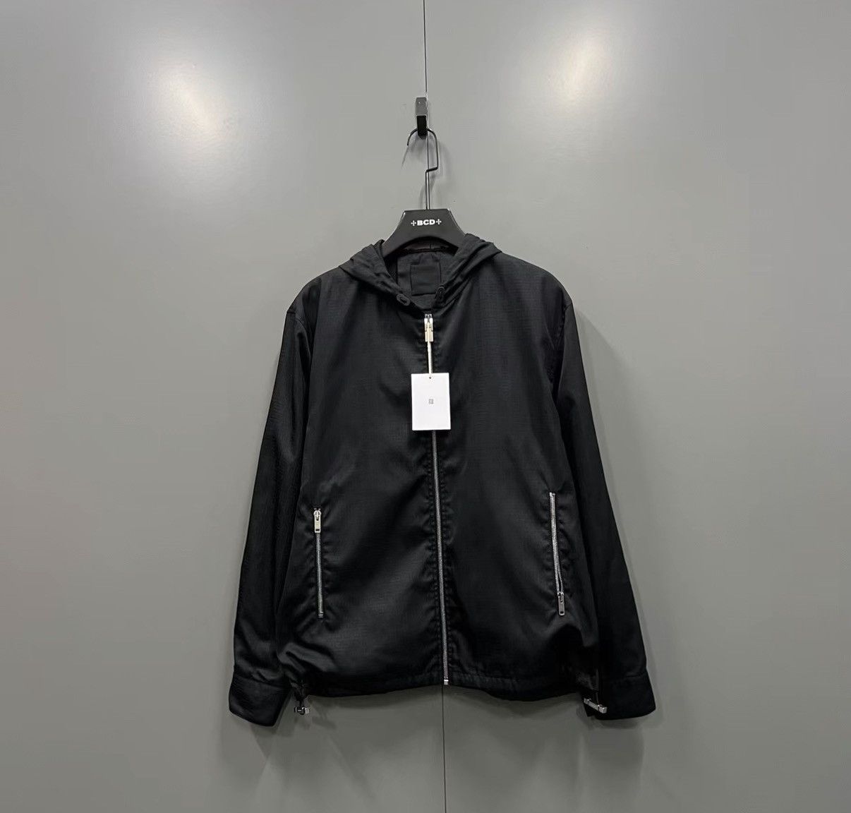 Givenchy Givenchy Black All-over Subtle Pattern Hooded Jacket J41 Size US S / EU 44-46 / 1 - 1 Thumbnail