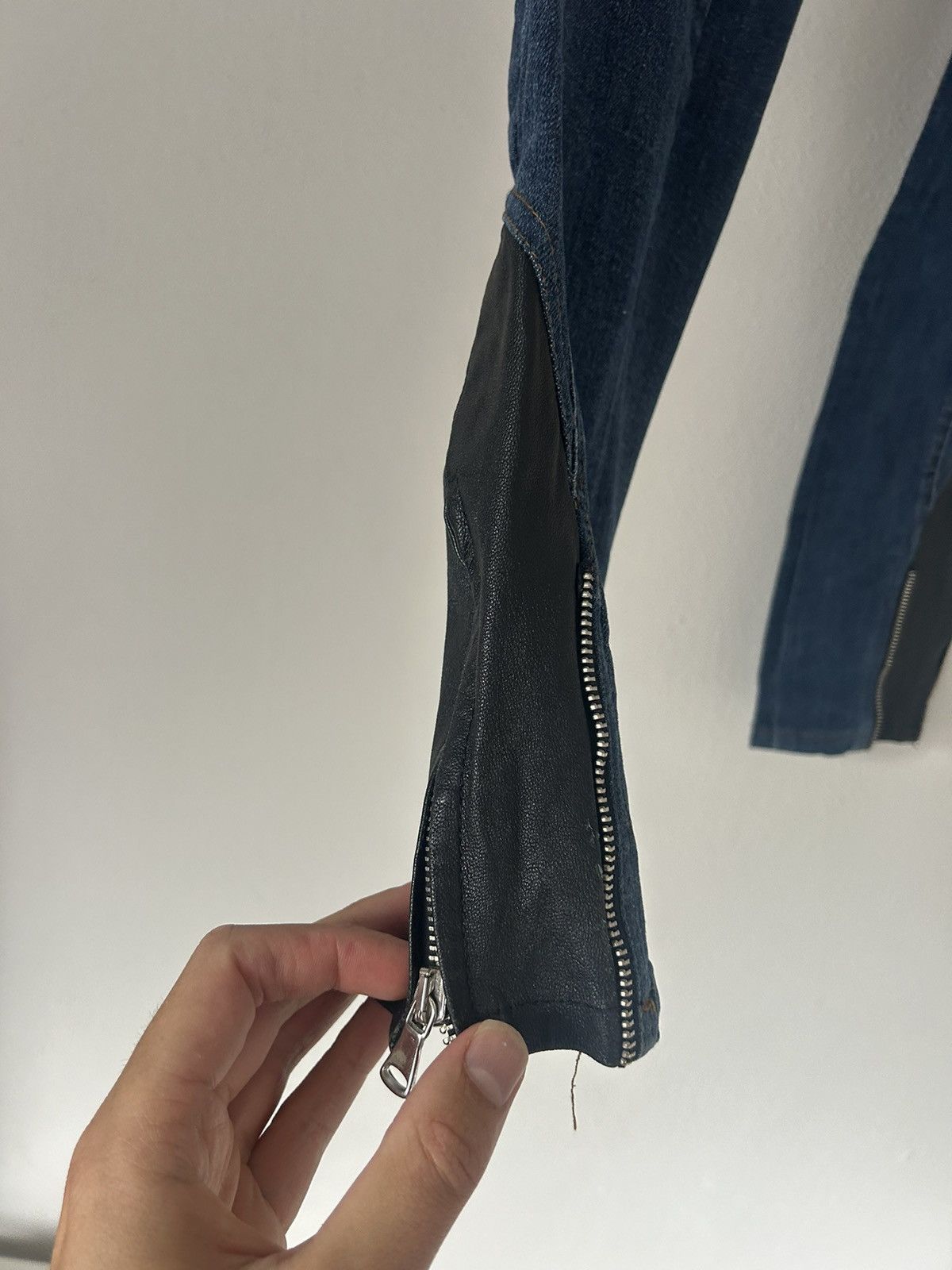 Dolce & Gabbana Denim Zipper Jeans with Leather Applications Size US 30 / EU 46 - 6 Thumbnail